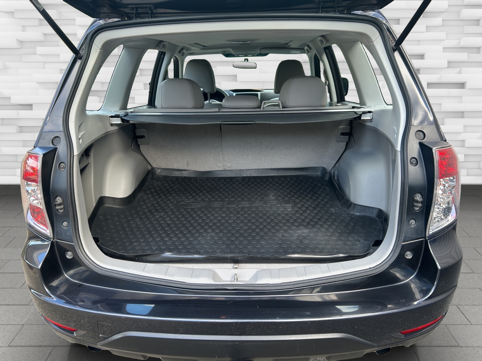 SUBARU 2.0 XS Limited Automatic-image-13