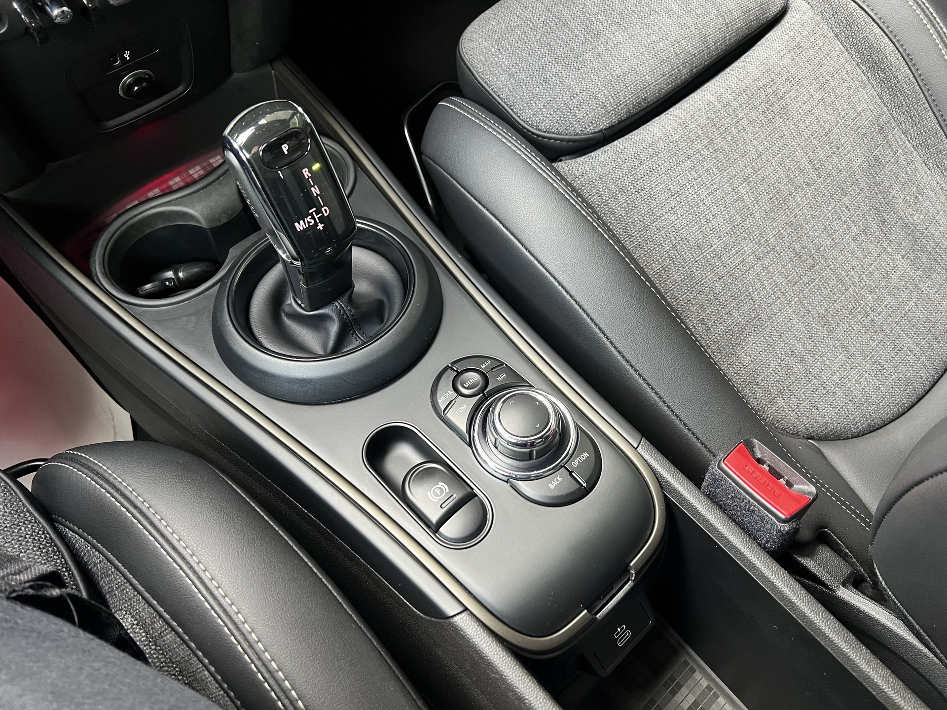MINI Countryman Cooper S ALL4 Steptronic-image-13