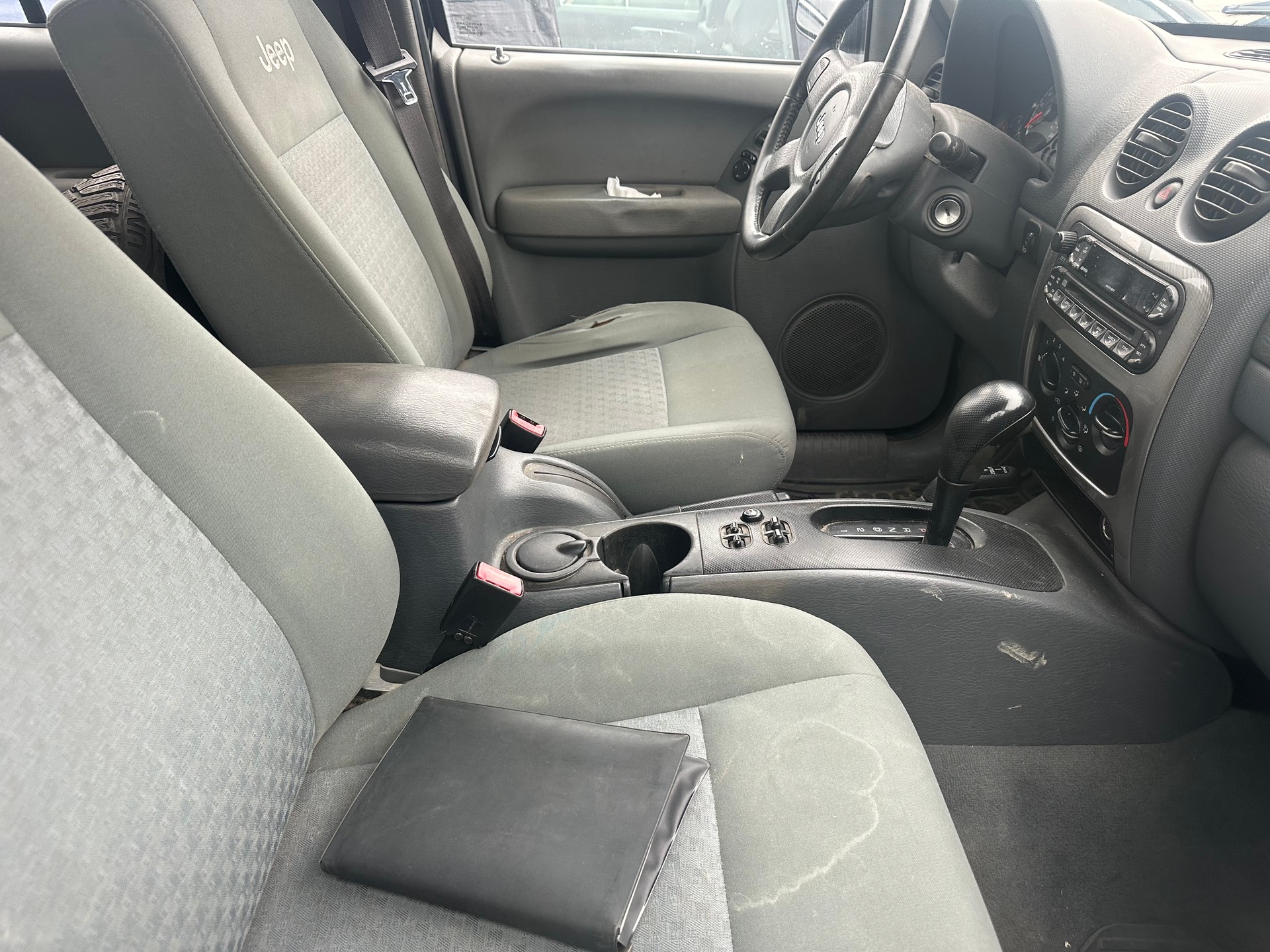 JEEP Cherokee 2.8 CRD 65th Anniversary Edition-image-8