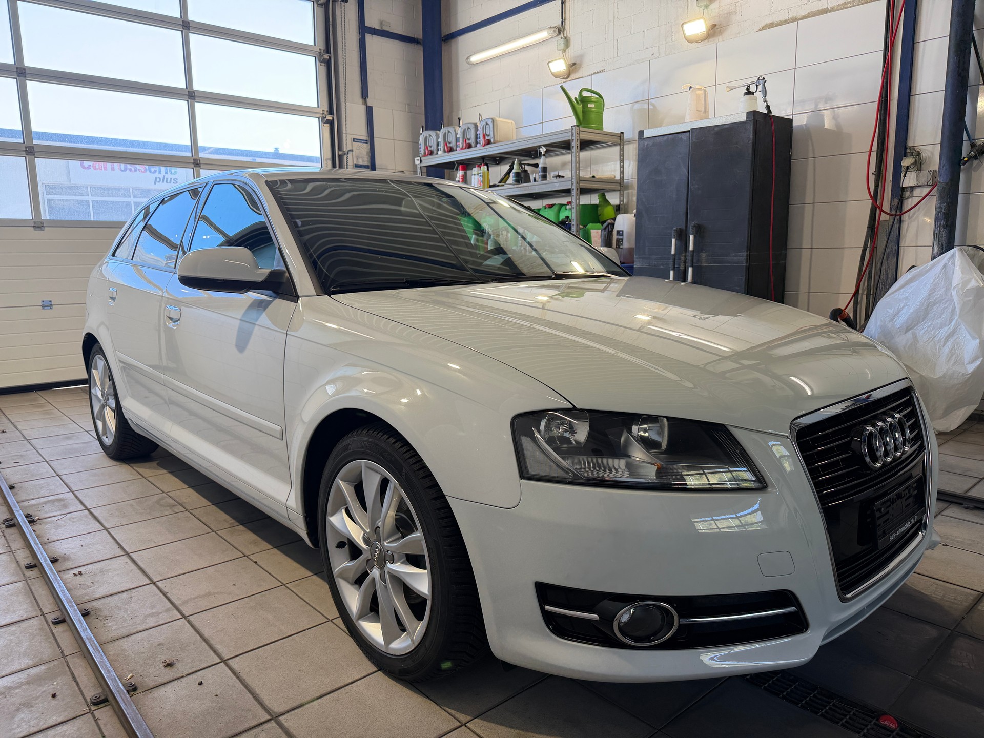 AUDI A3 Sportback 1.6 TDI Ambition-image-2