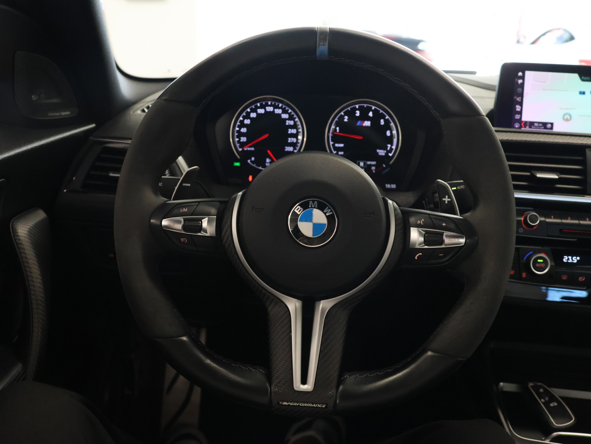 BMW M2 Drivelogic *APEX-FELGEN*-image-18
