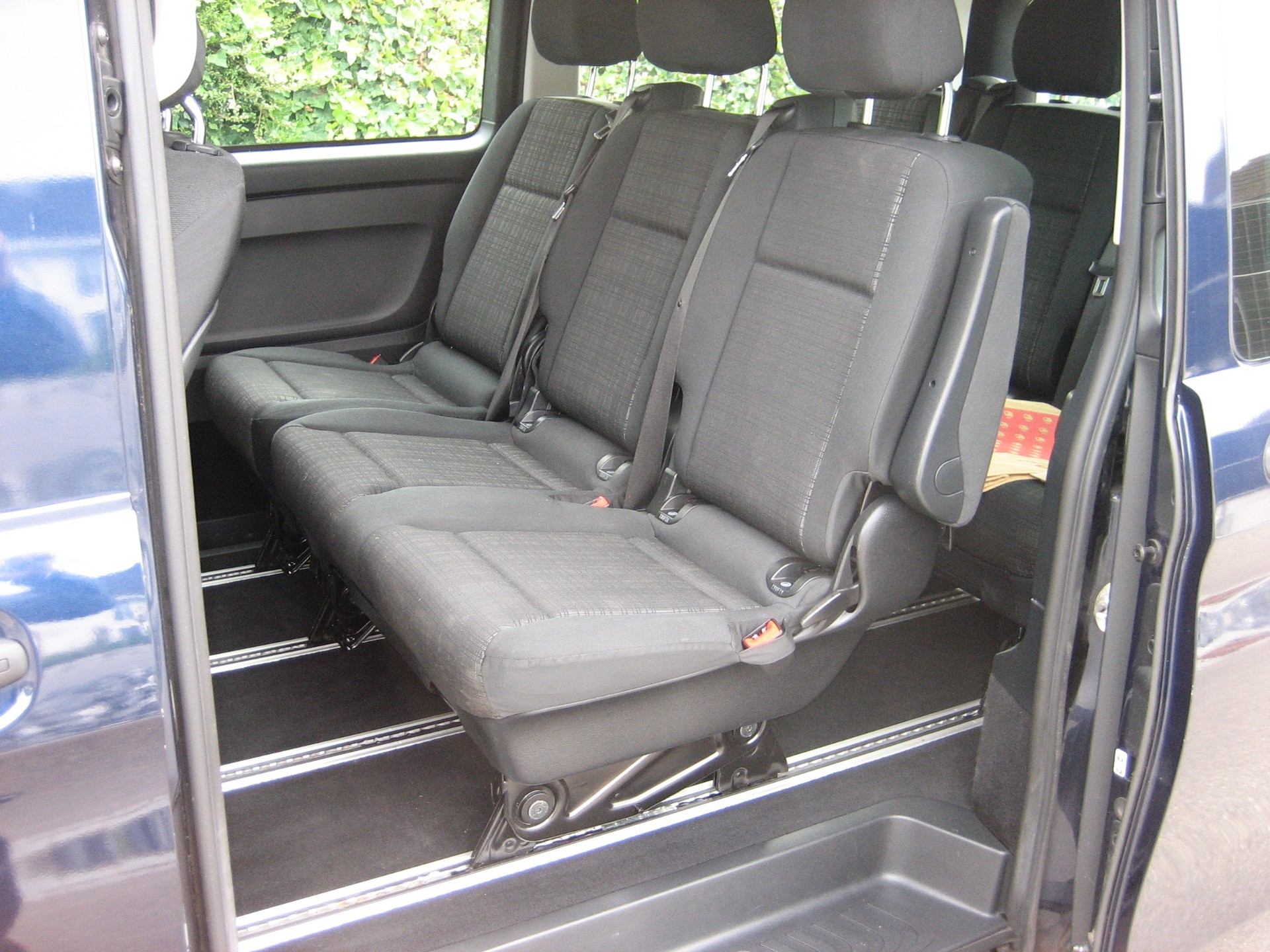 MERCEDES-BENZ 119-image-5