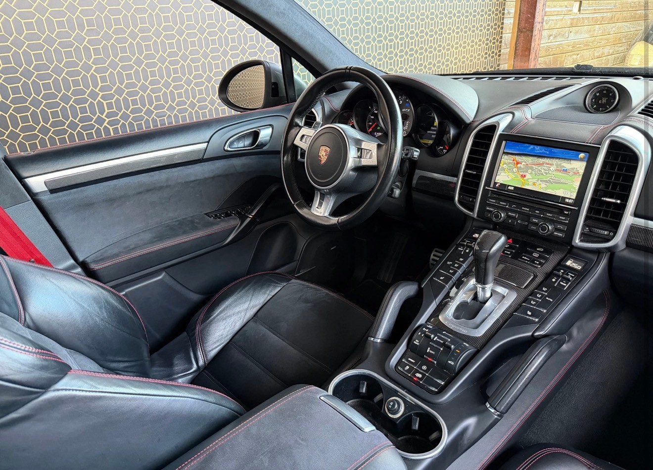 PORSCHE Cayenne GTS-image-4