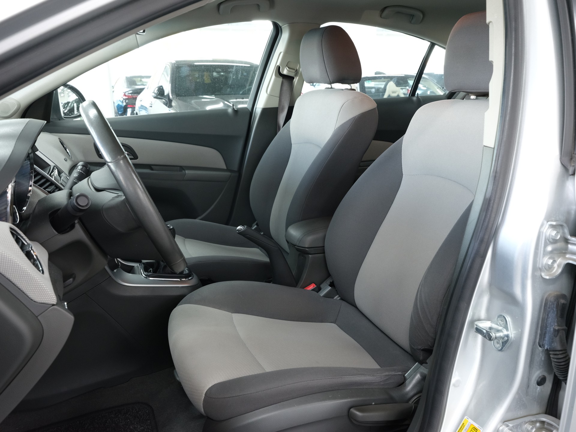 CHEVROLET Cruze 1.8 100 Edition-image-15