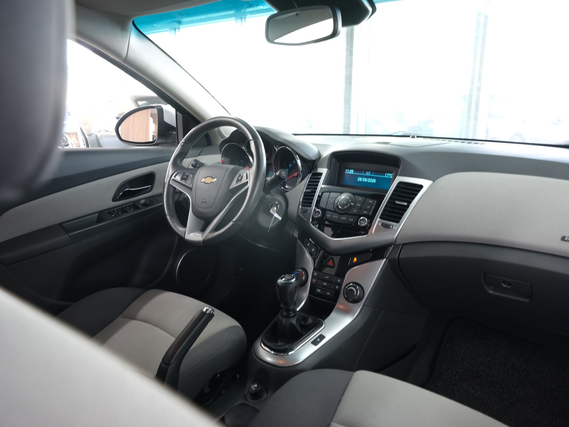 CHEVROLET Cruze 1.8 100 Edition-image-21