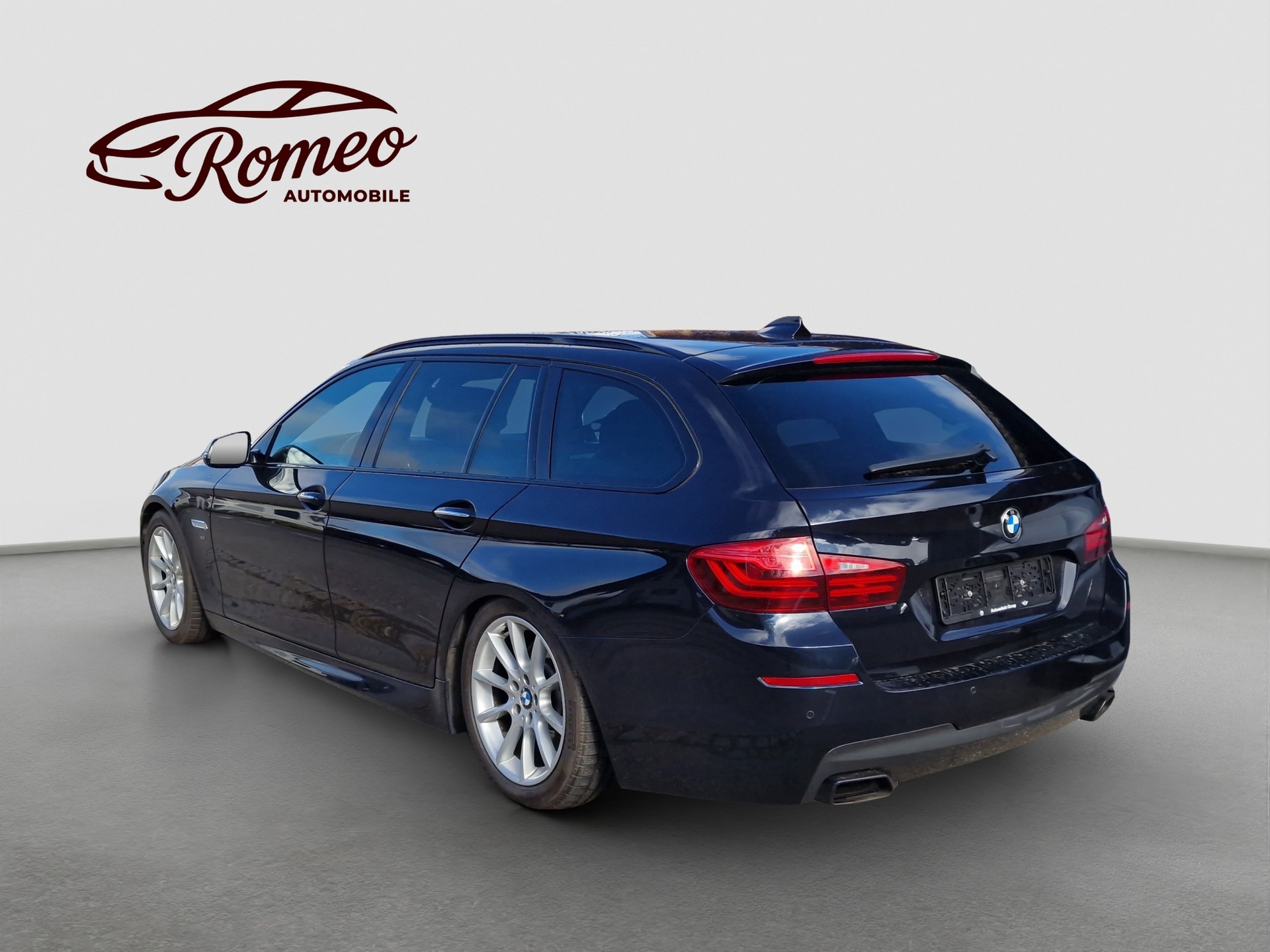 BMW M550d Touring xDrive Steptronic-image-2