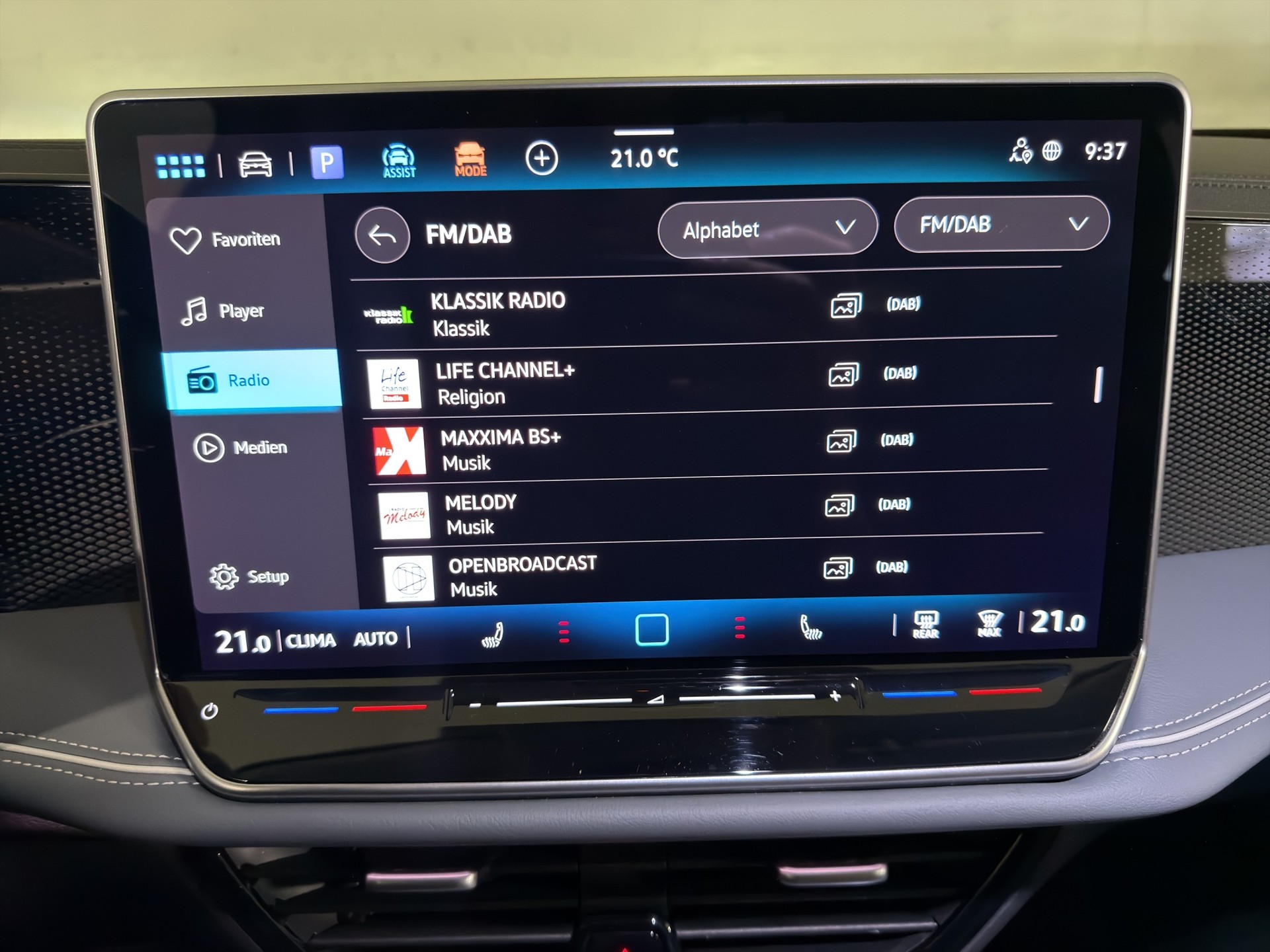 VW Passat Variant 2.0 TDI evo Business DSG-image-18