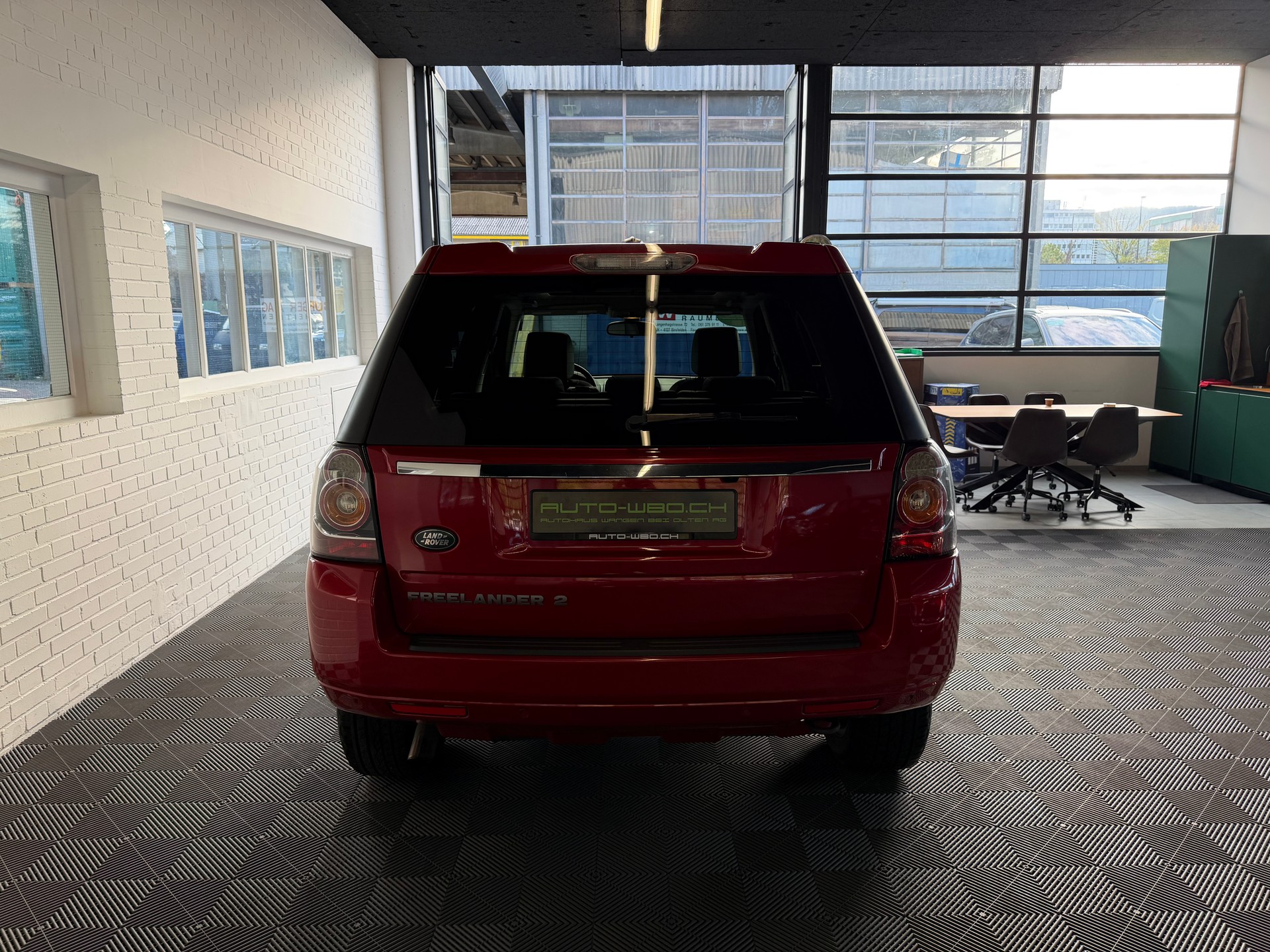 LAND ROVER Freelander 2.2 SD4 Dynamic Automatic-image-3
