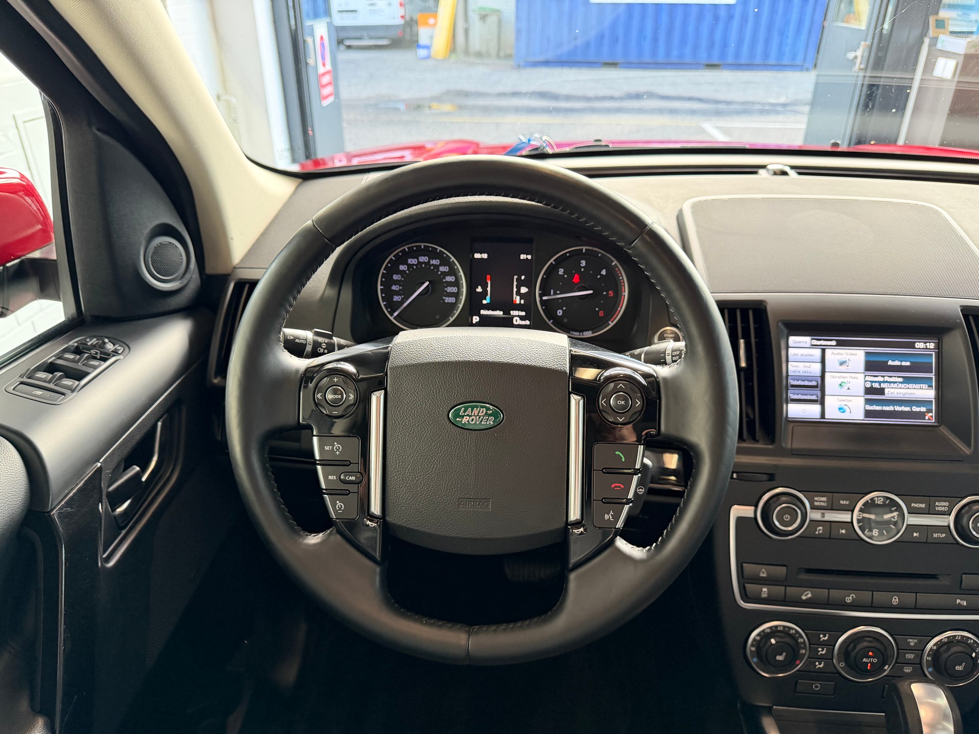 LAND ROVER Freelander 2.2 SD4 Dynamic Automatic-image-11