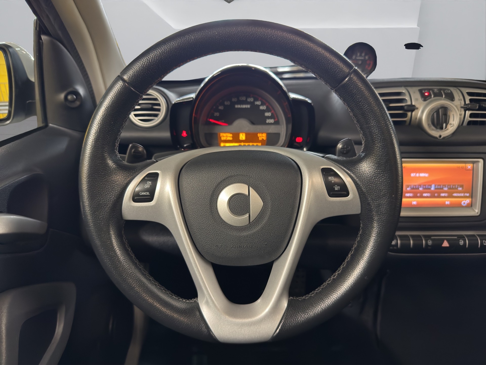SMART fortwo Brabus softouch-image-9