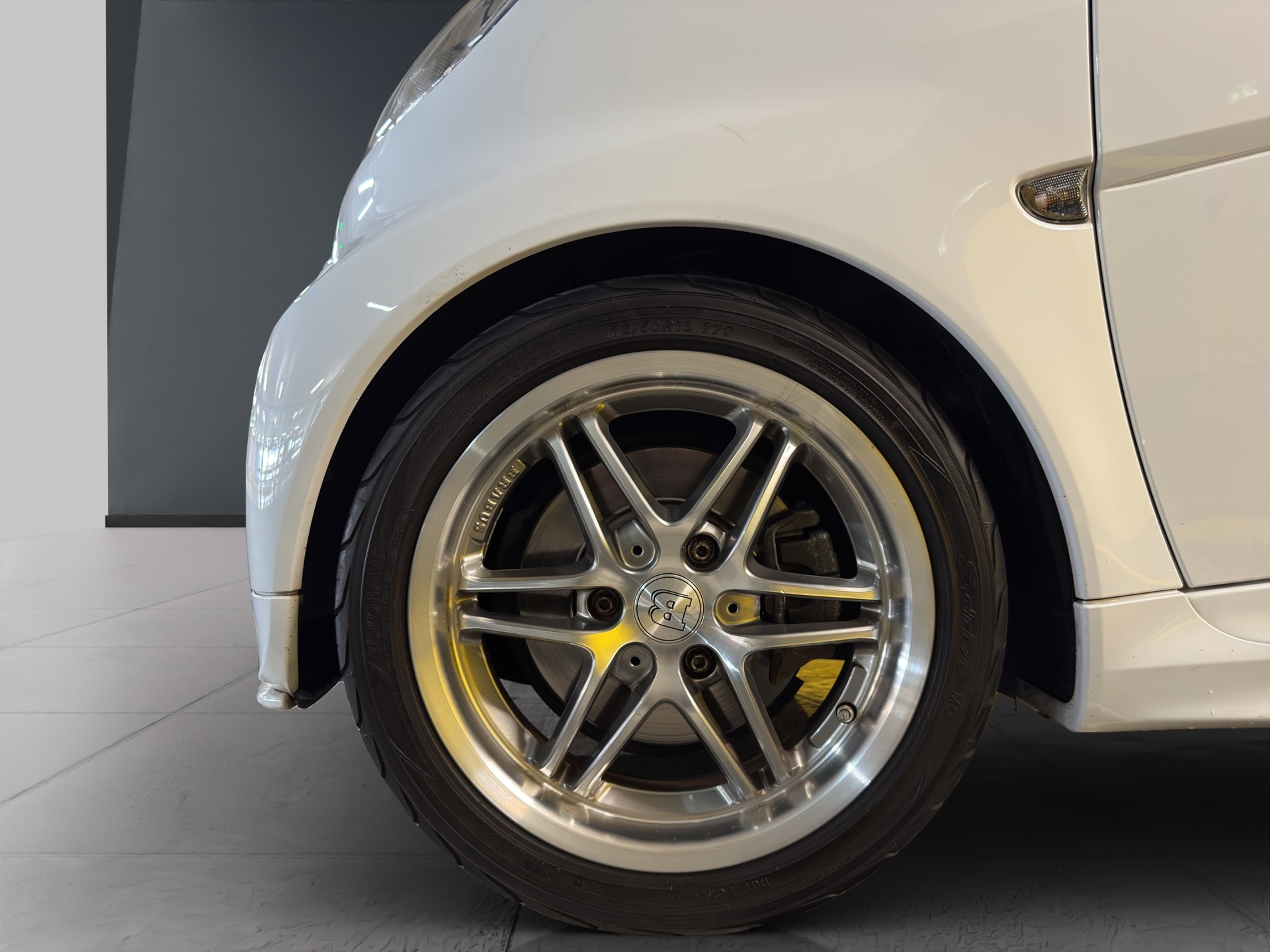 SMART fortwo Brabus softouch-image-17