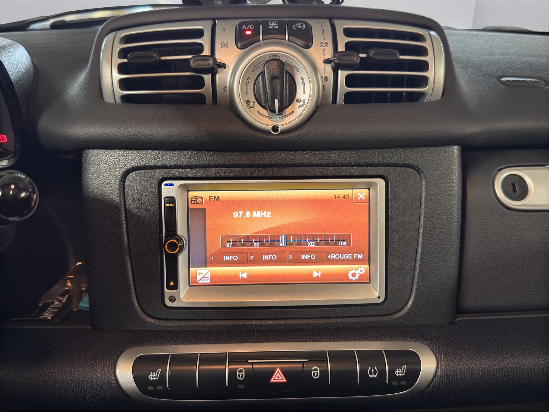 SMART fortwo Brabus softouch-image-13