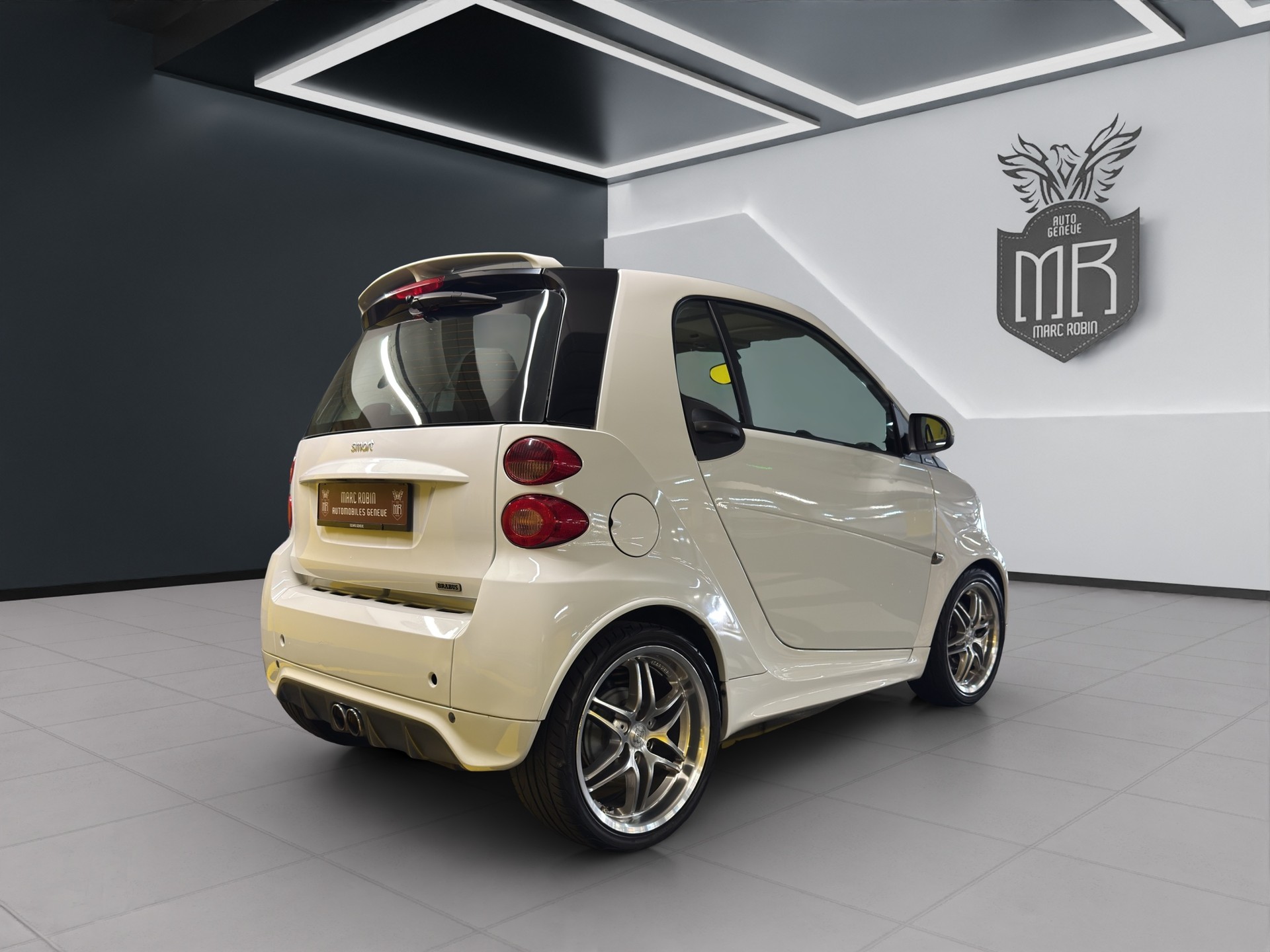 SMART fortwo Brabus softouch-showroom-element-3