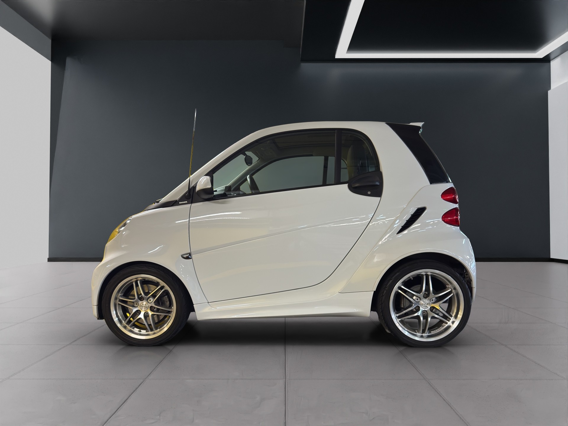 SMART fortwo Brabus softouch-image-6