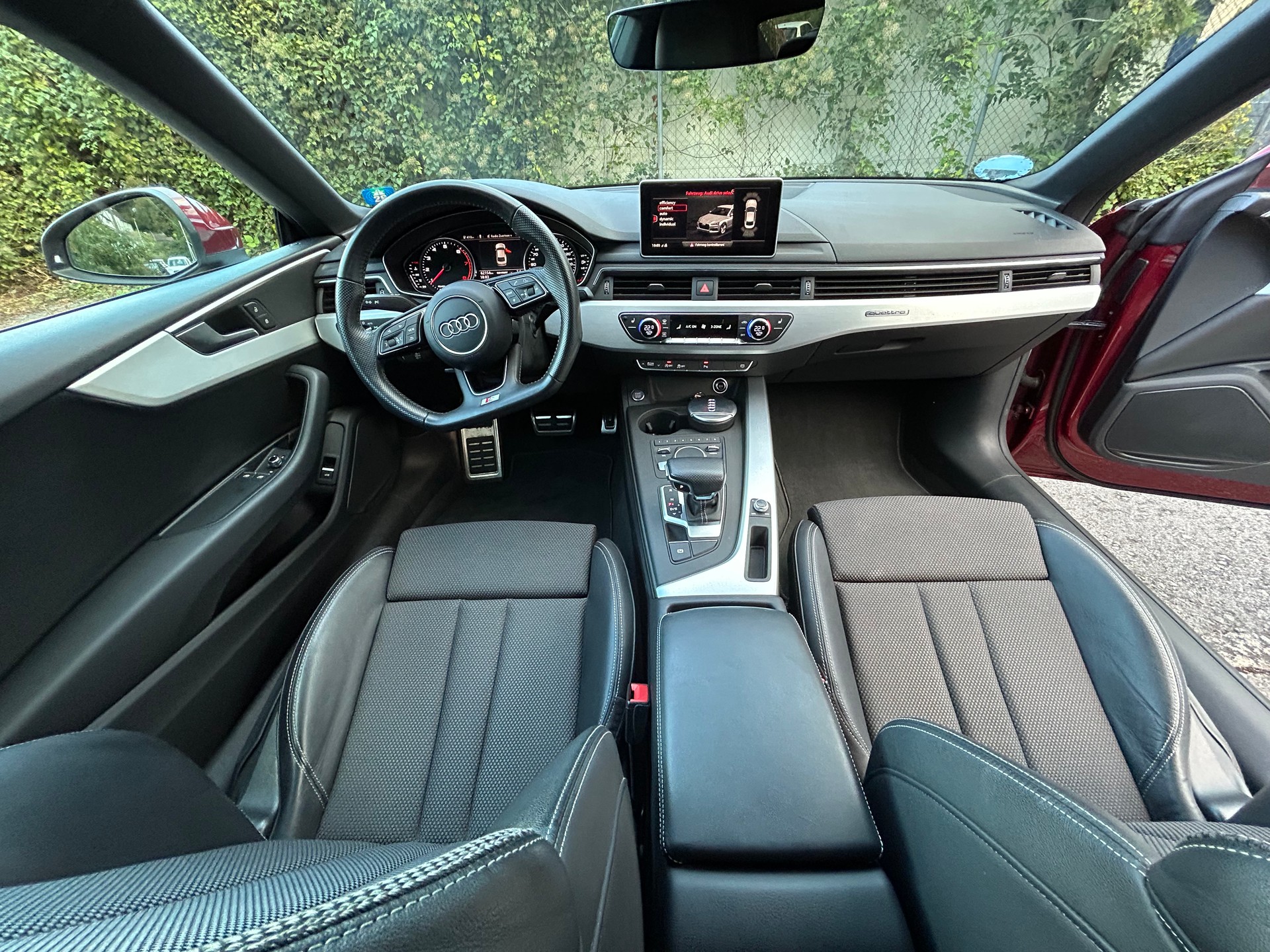 AUDI A5 Coupé 2.0 TFSI Sport quattro S-tronic S-Line-image-8