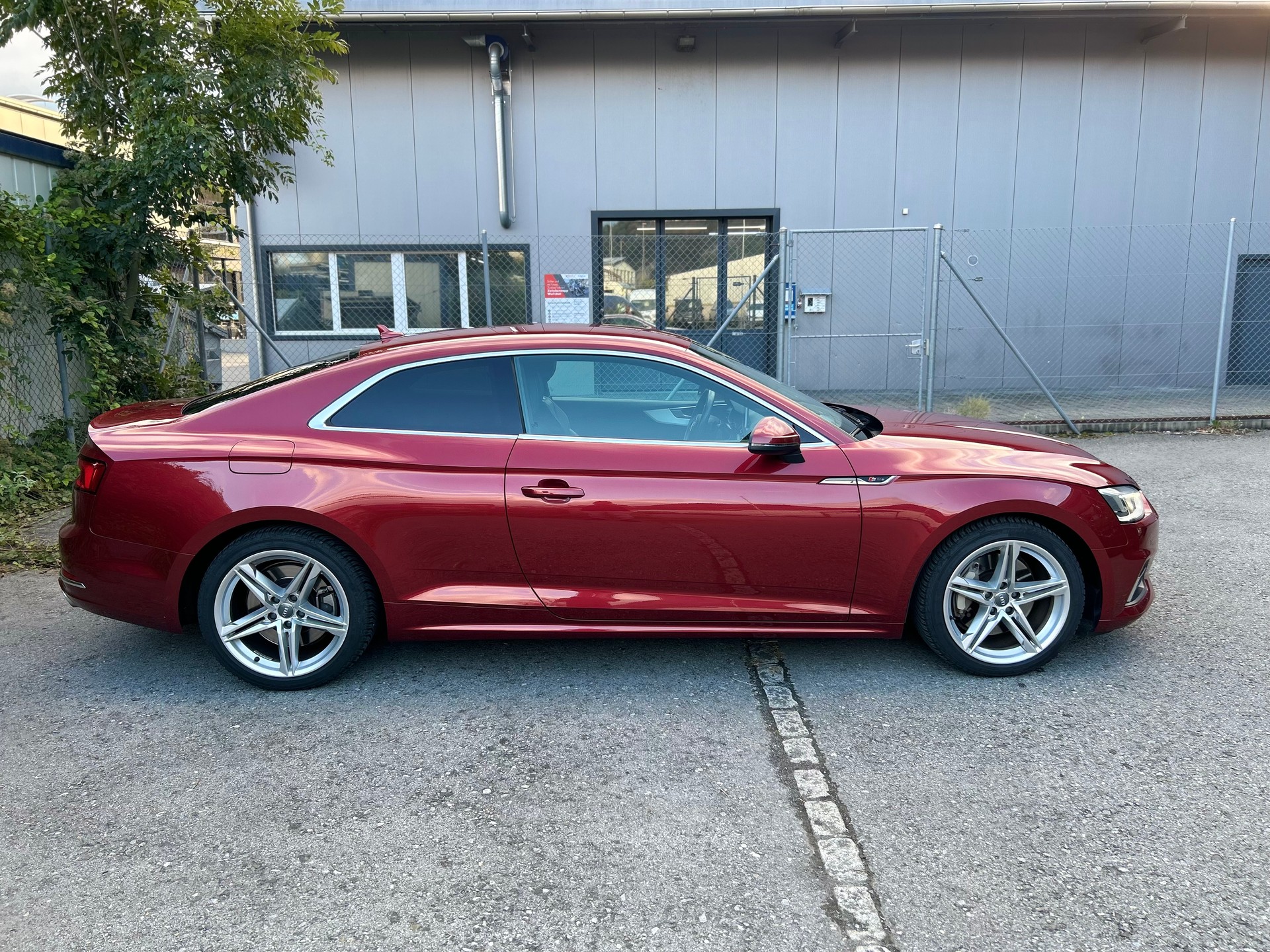 AUDI A5 Coupé 2.0 TFSI Sport quattro S-tronic S-Line-image-6