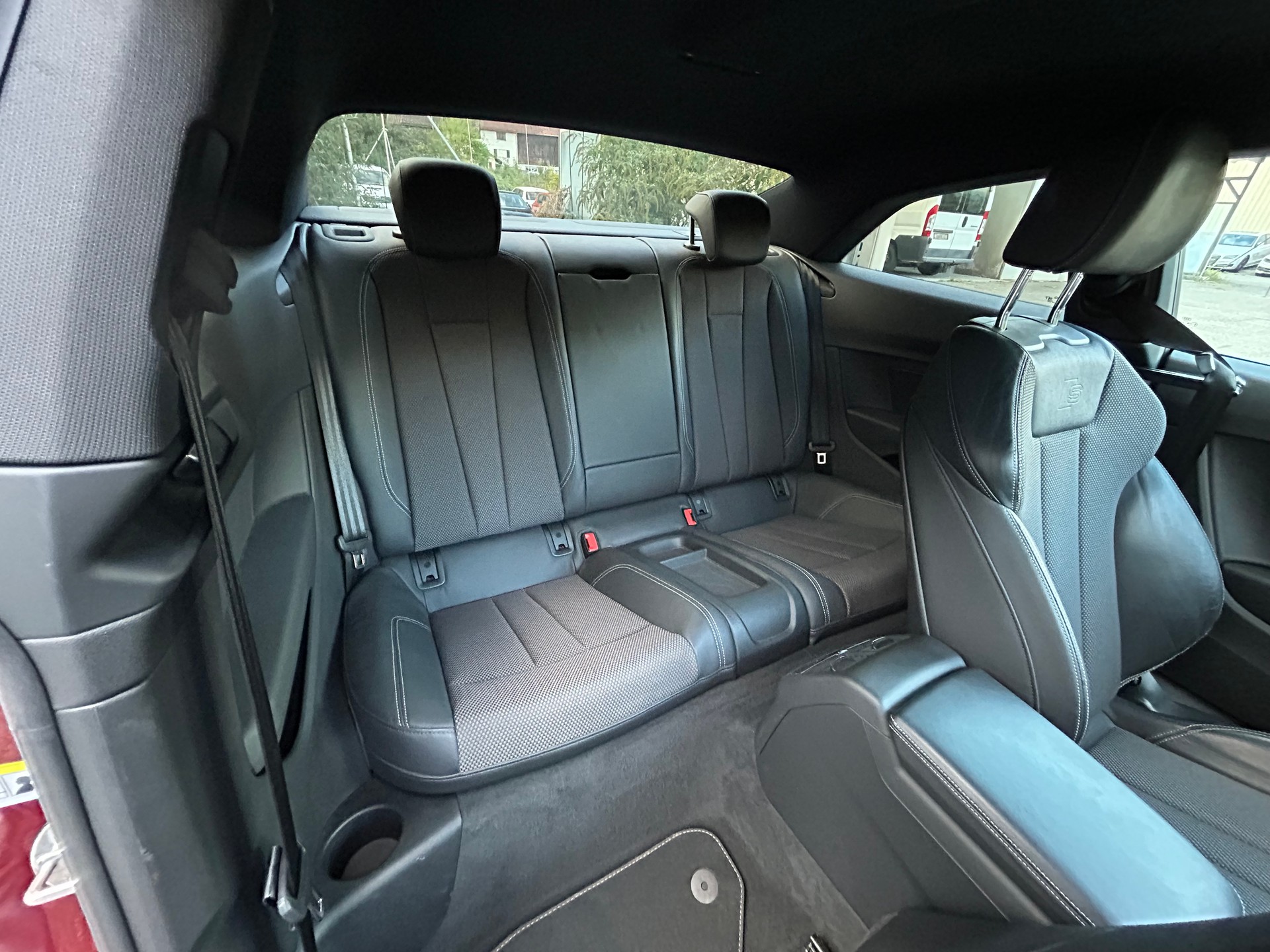 AUDI A5 Coupé 2.0 TFSI Sport quattro S-tronic S-Line-image-12