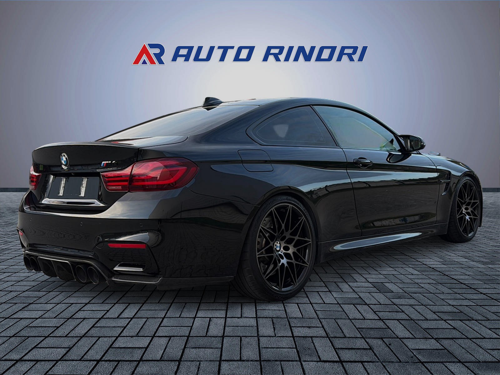 BMW M4 Coupé Competition DKG-image-3