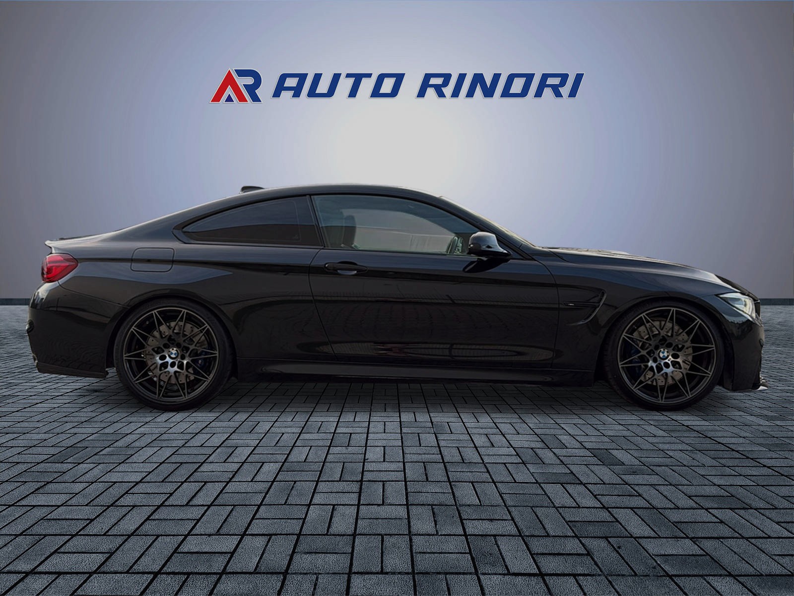 BMW M4 Coupé Competition DKG-image-4
