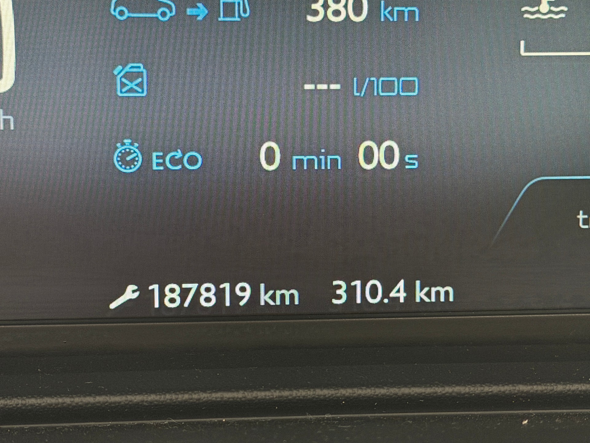 CITROEN C4 Picasso 2.0 BlueHDi Exclusive Automatic-image-11