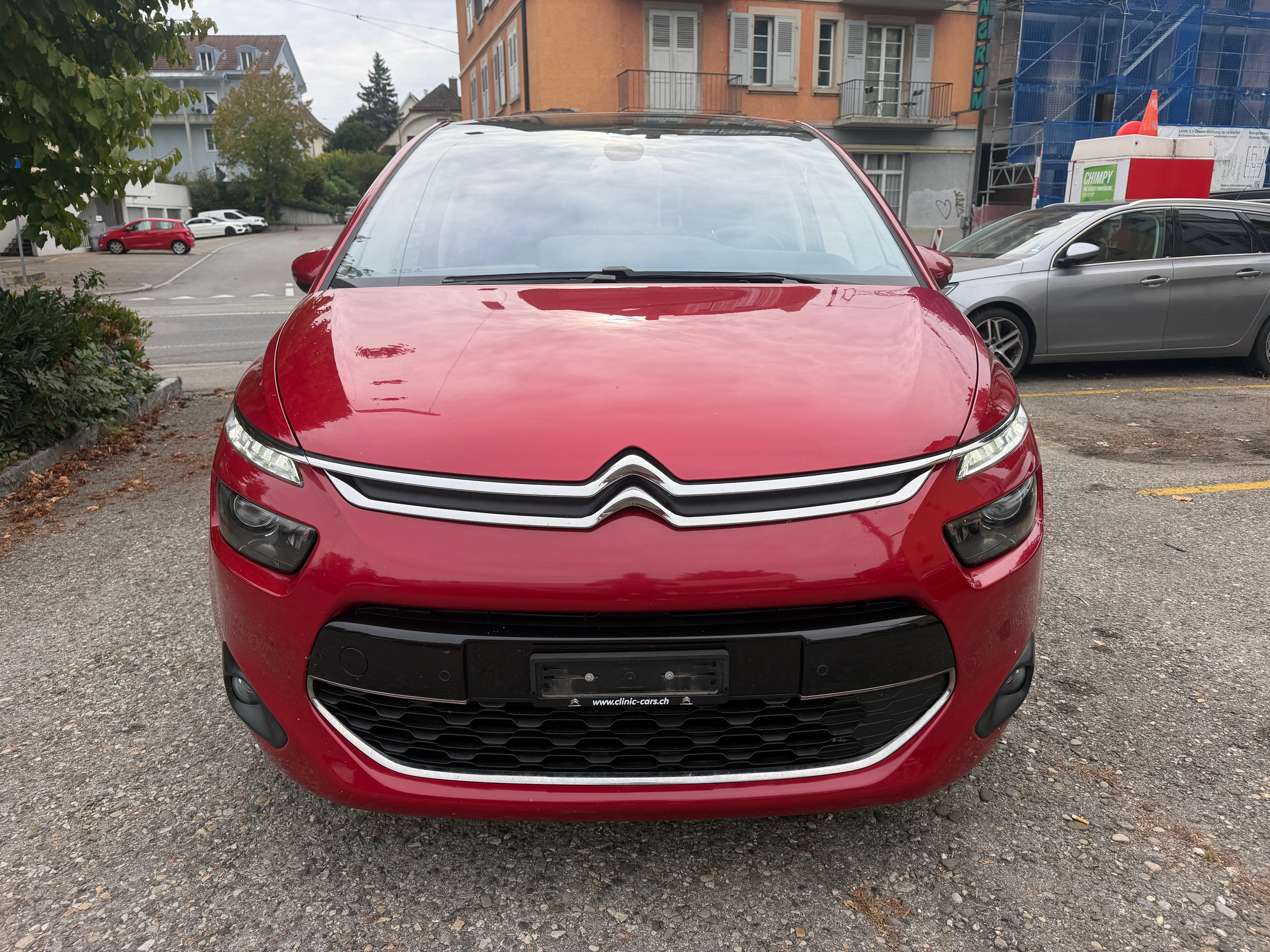 Car photo