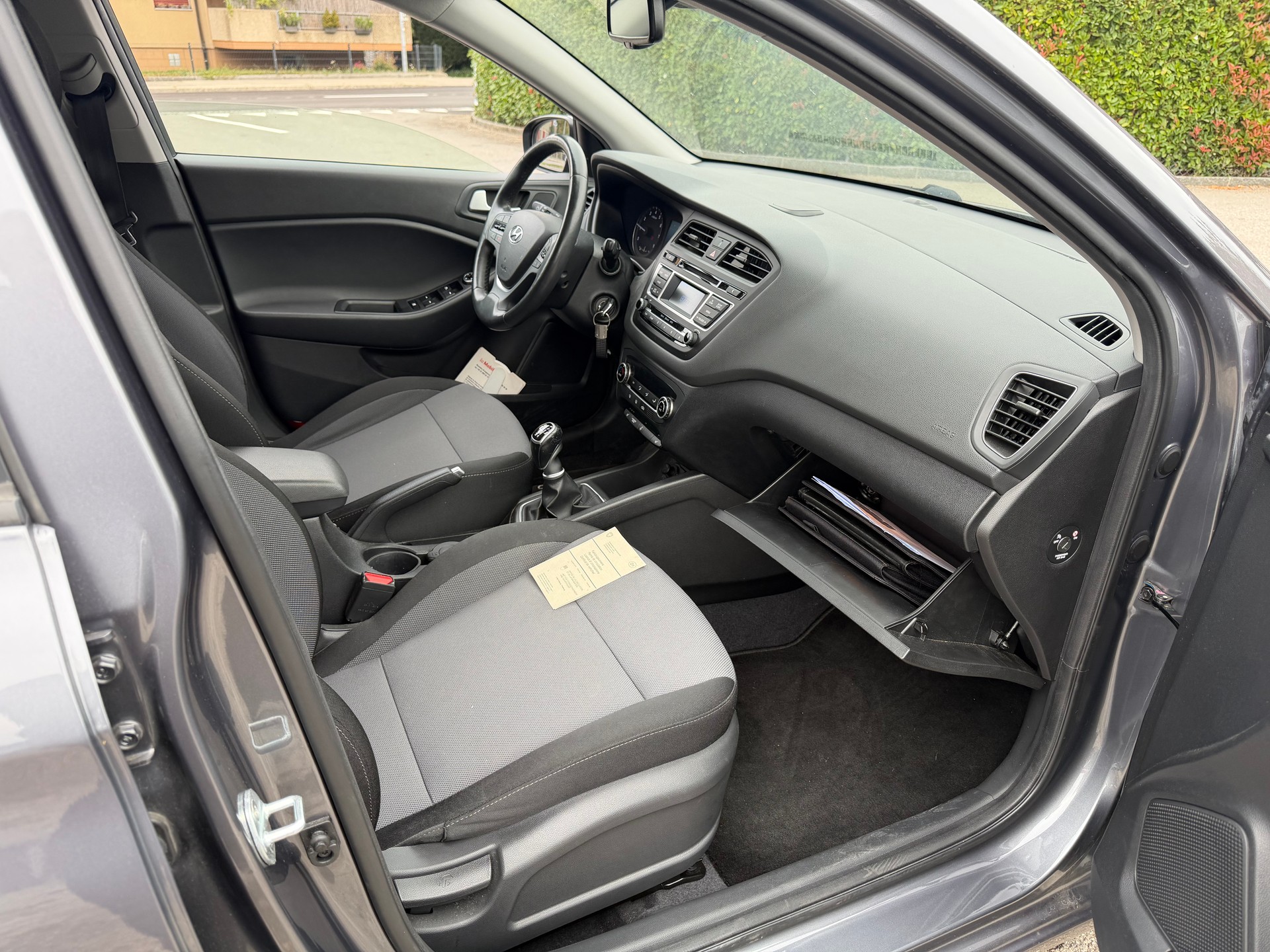 HYUNDAI i20 1.0 T-GDi Plena-ab Mfk-image-6