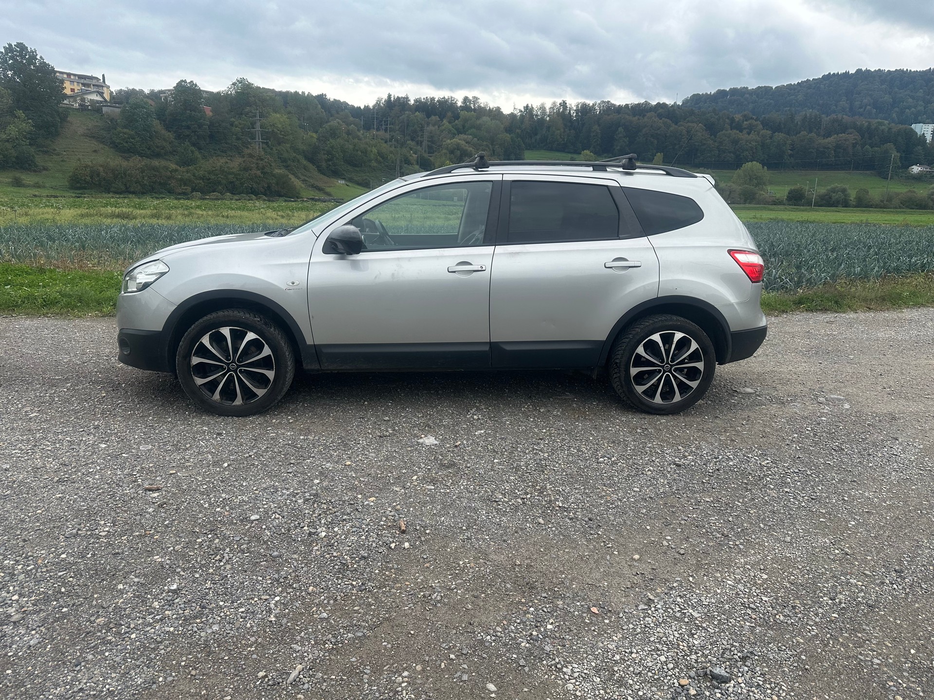 NISSAN Qashqai +2 2.0 4WD 360-image-1