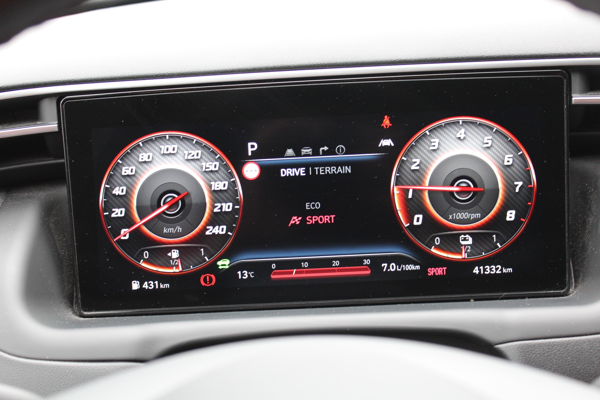HYUNDAI Tucson 1.6 TGDI HEV Vertex 4WD-image-12