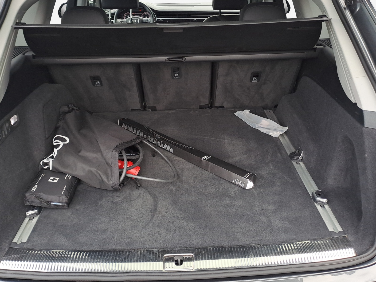 AUDI Q7 55 TFSI e quattro PHEV S line tiptronic-image-13