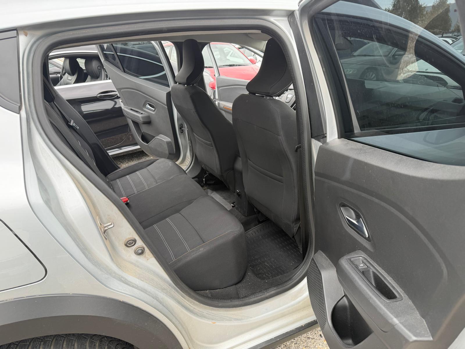 DACIA Sandero 1.0 TCe Stepway Comfort-image-9