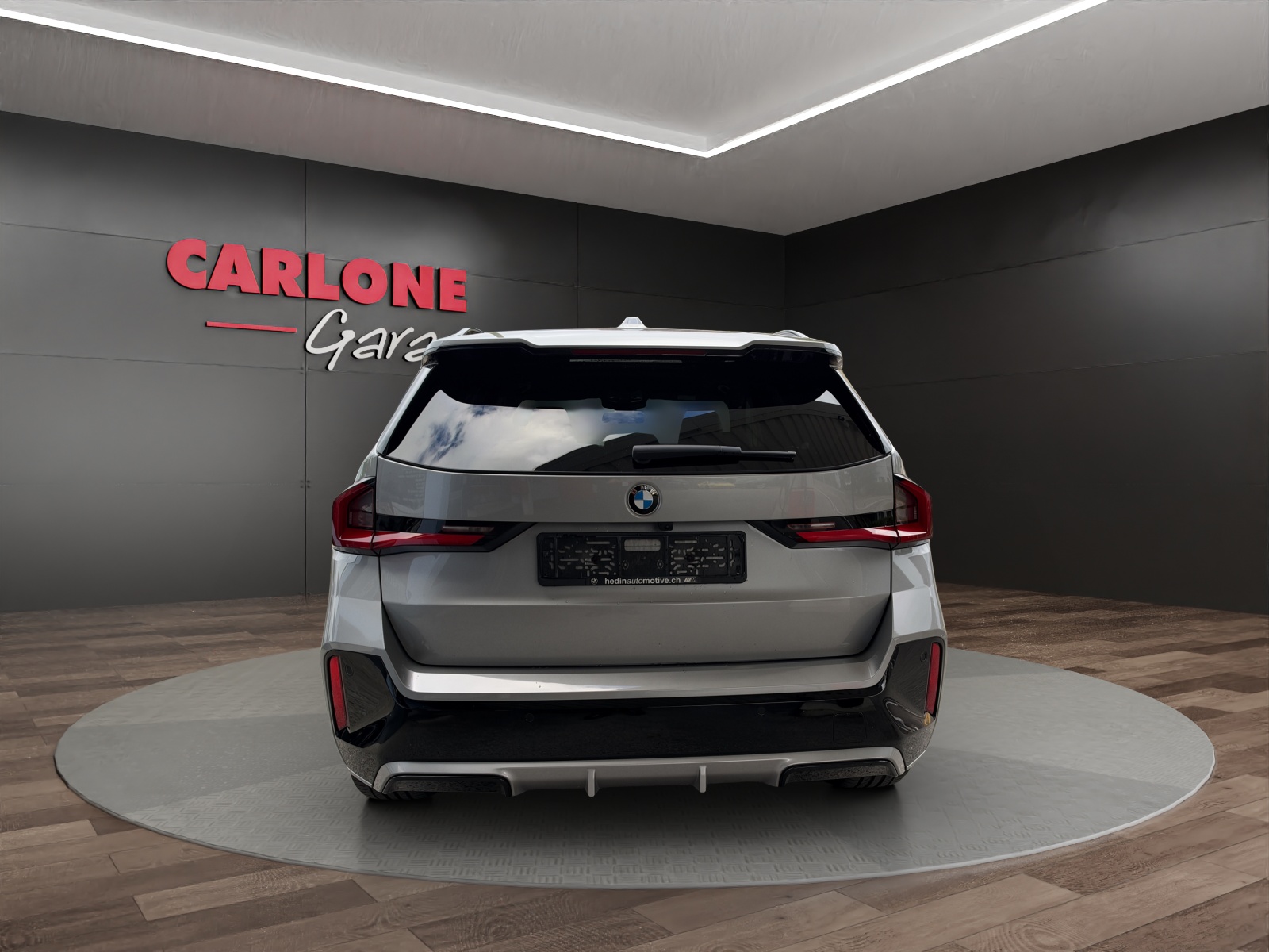 BMW X1 23i xDrive paddles-image-3
