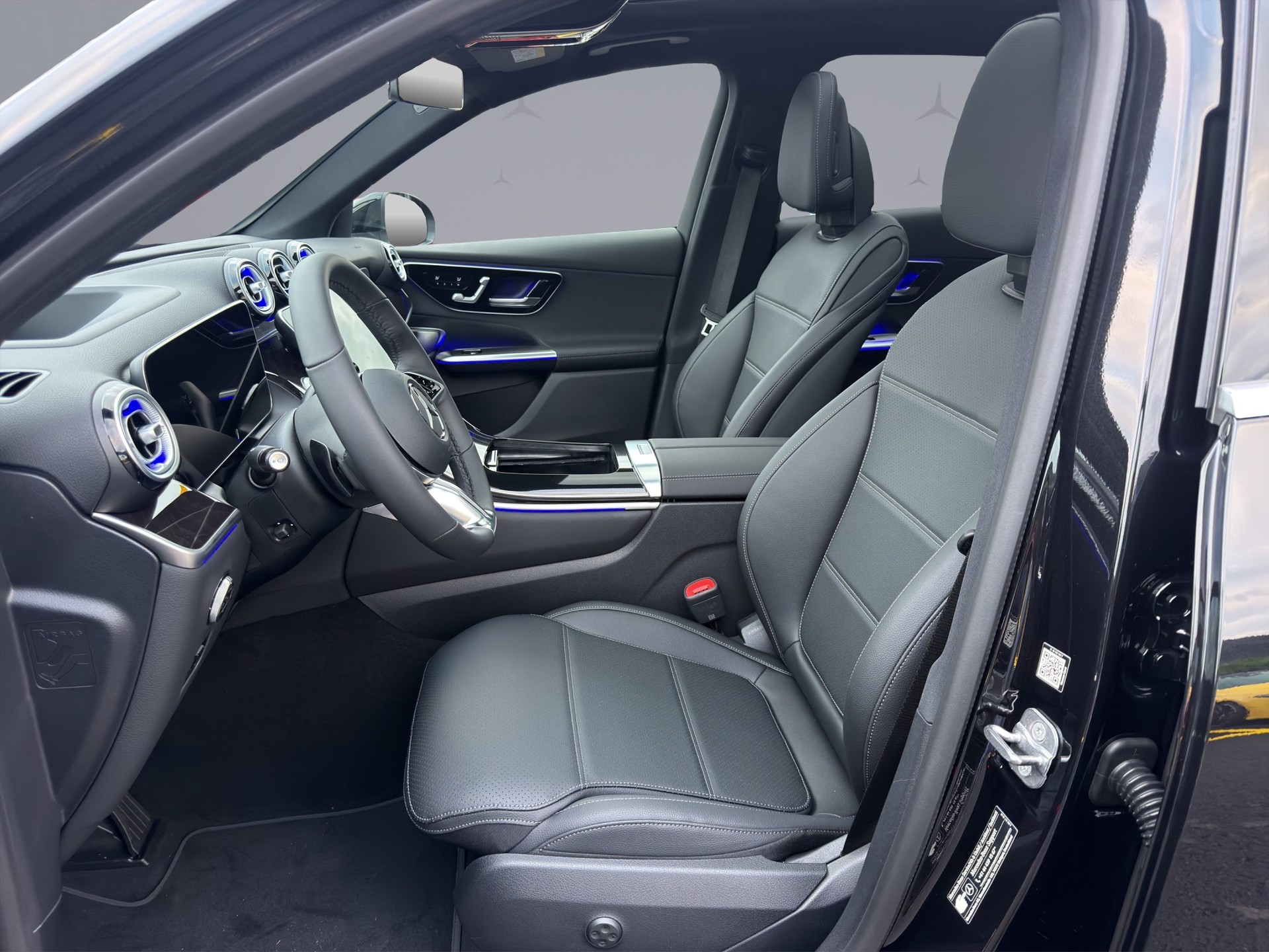 MERCEDES-BENZ GLC-Klasse X254 GLC 400 e EQ Star Avantgarde 4matic-image-9