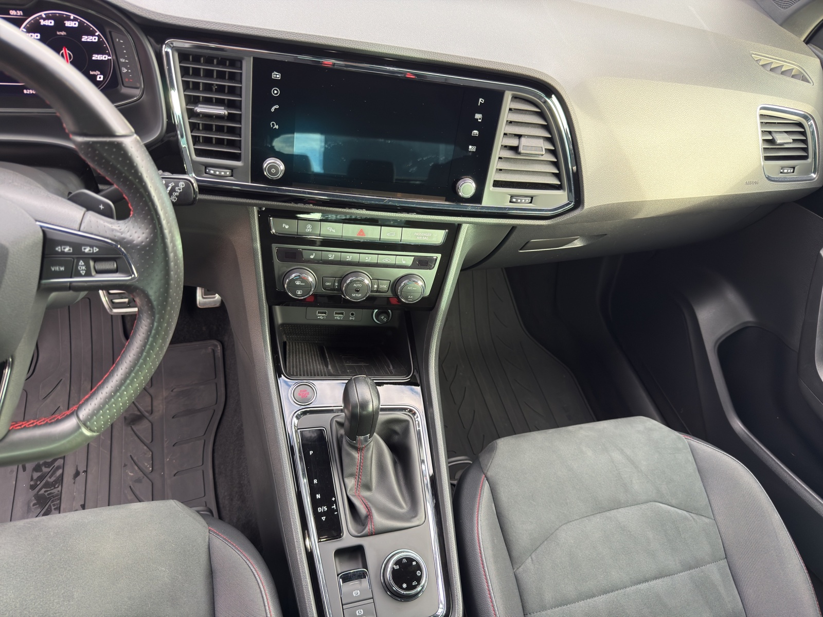 SEAT Ateca 2.0 TDI CR FR 4Drive DSG-image-10
