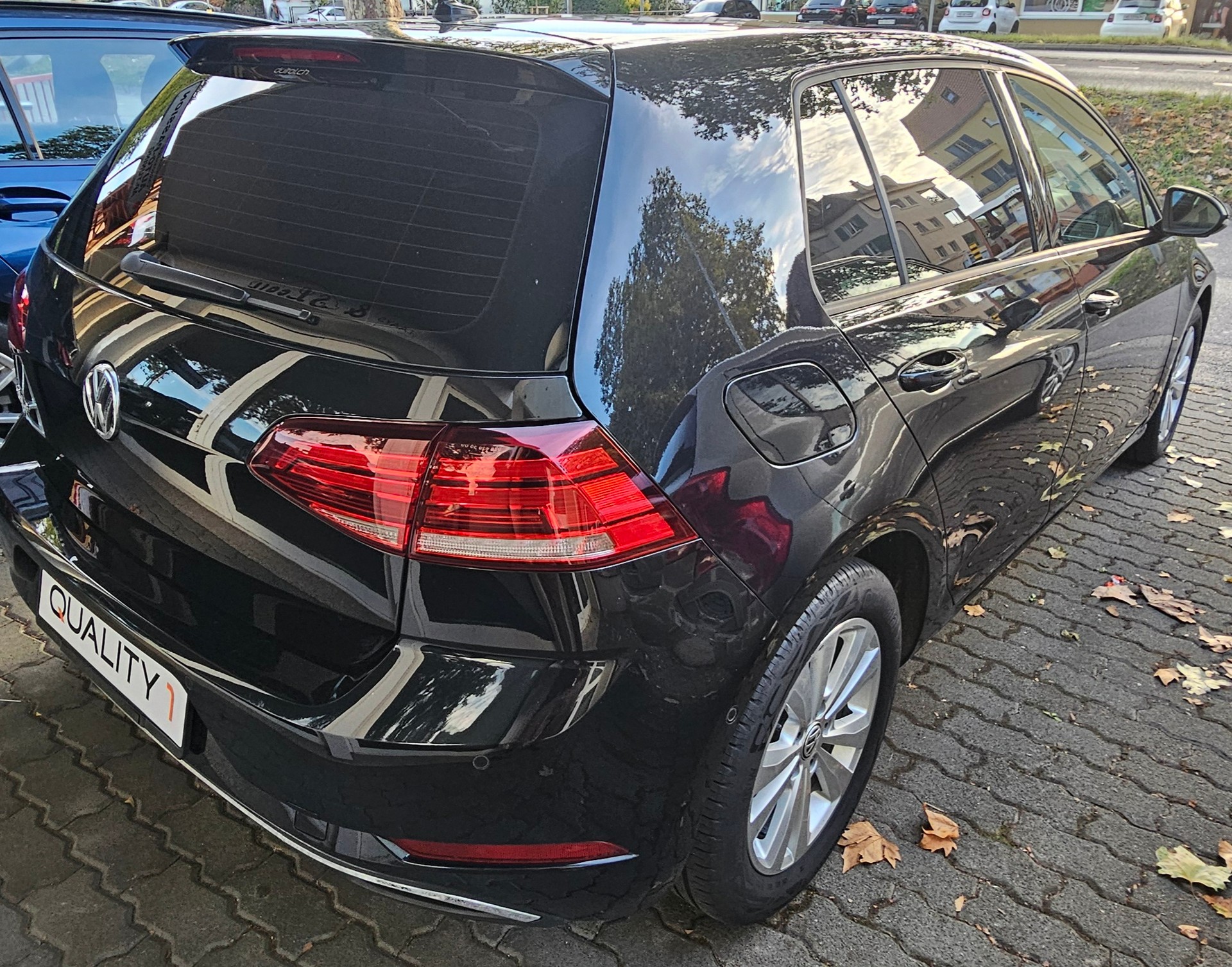VW Golf 1.0 TSI Comfortline DSG-image-2