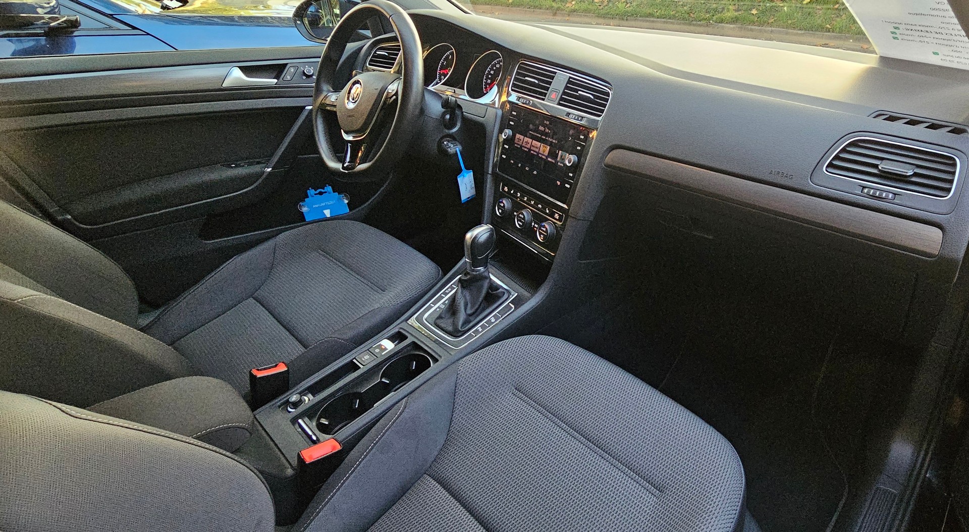 VW Golf 1.0 TSI Comfortline DSG-image-8