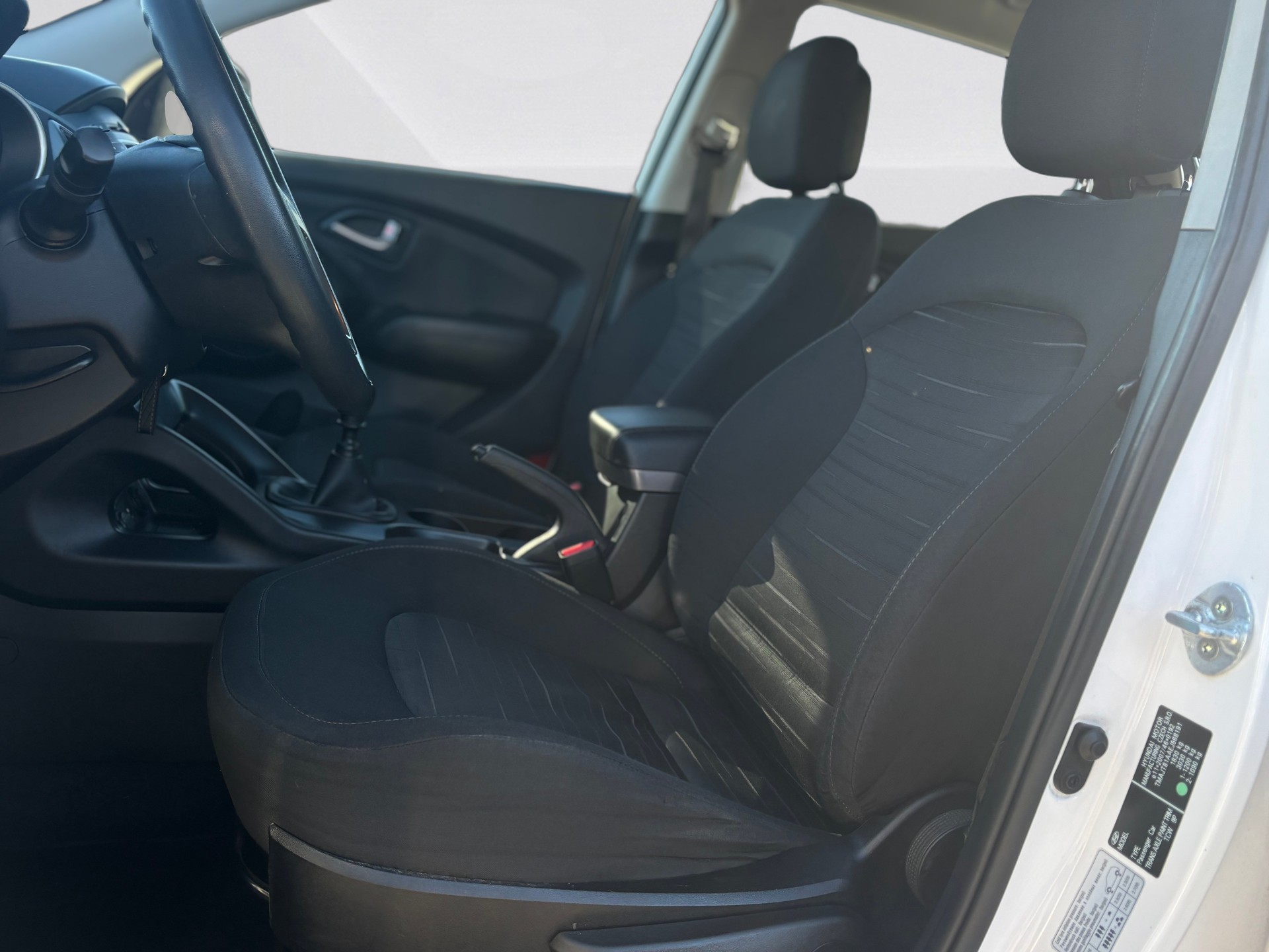 HYUNDAI iX 35 1.6 GDI Comfort 2WD-image-5