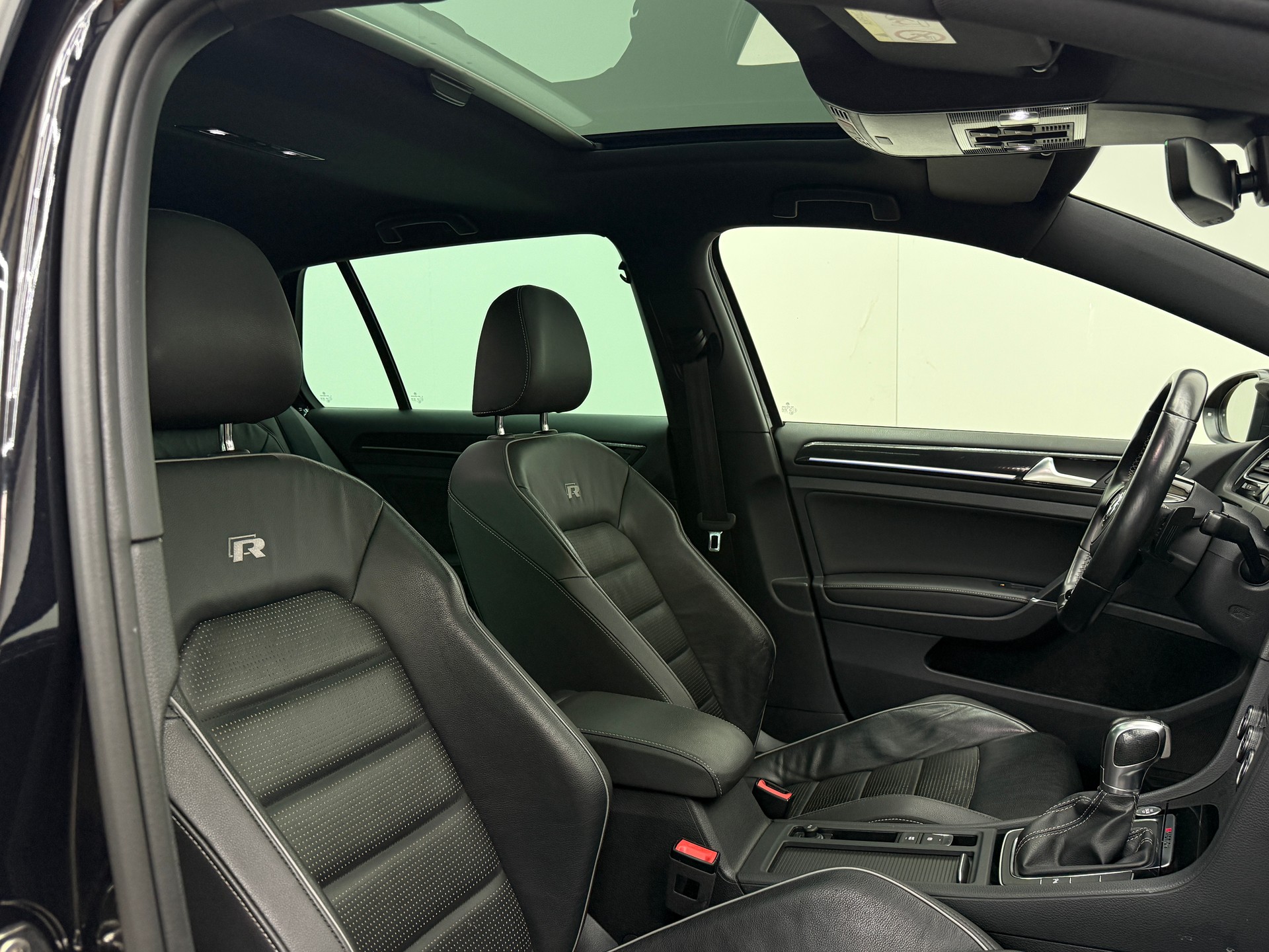 VW Golf 2.0 TSI R 4Motion DSG-image-20