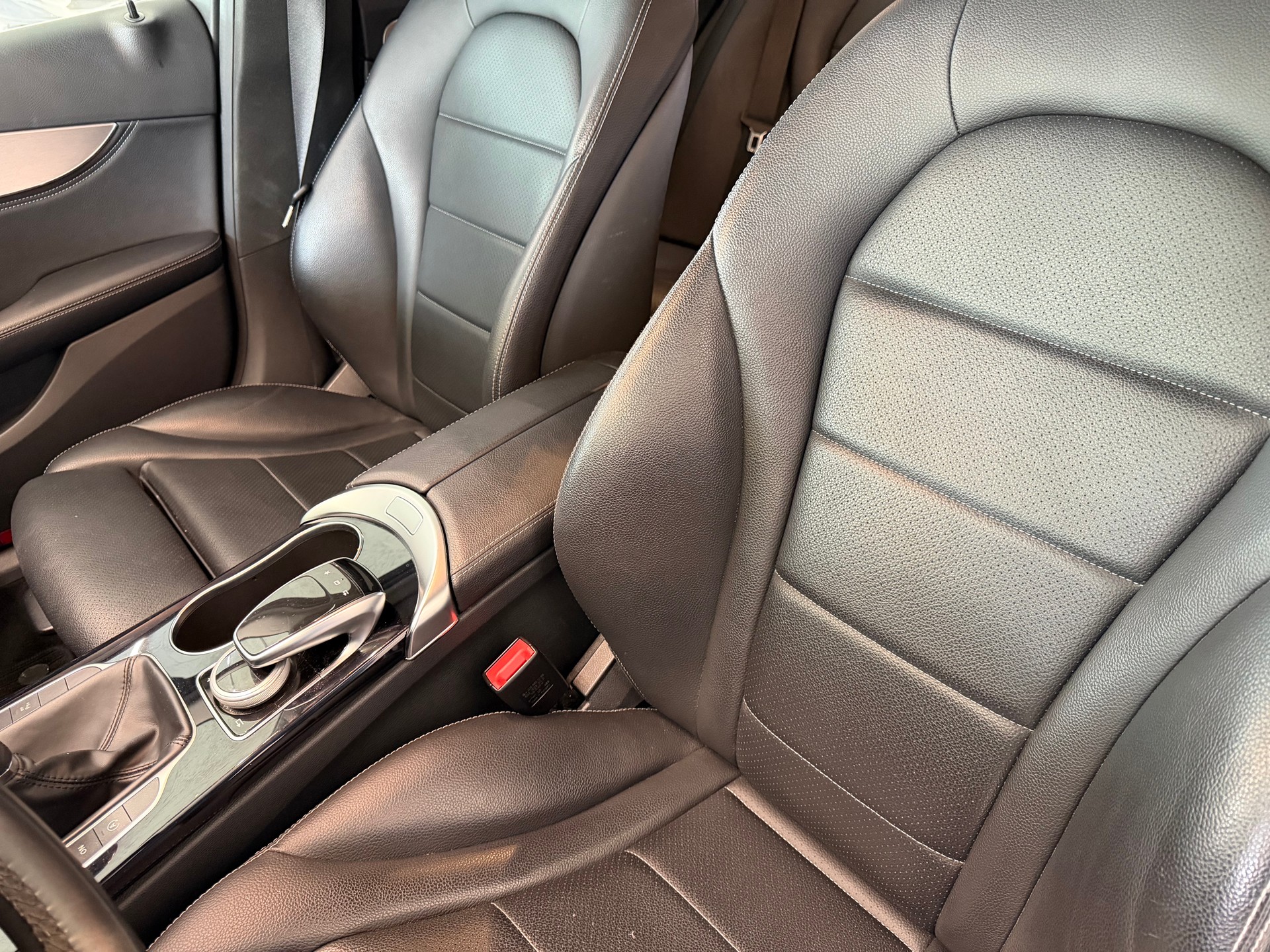 MERCEDES-BENZ C 200 Avantgarde-image-13