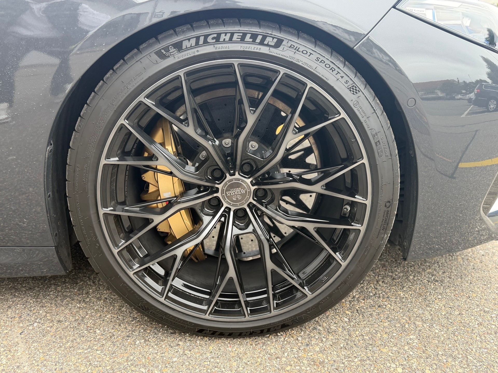 BMW M8 xDrive Steptronic M Competition-image-4