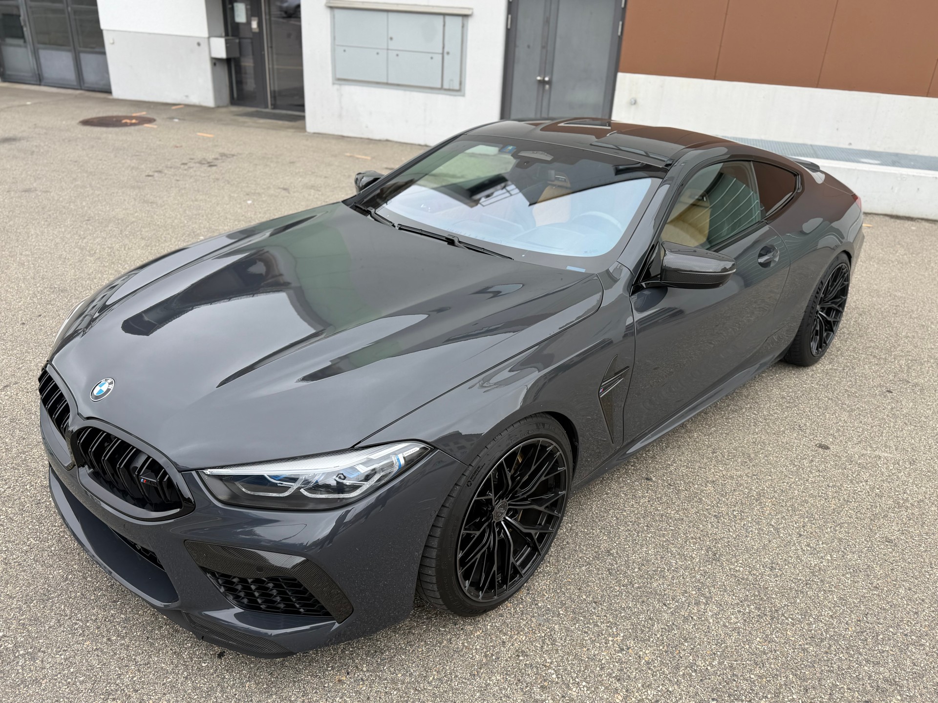 BMW M8 xDrive Steptronic M Competition-image-9