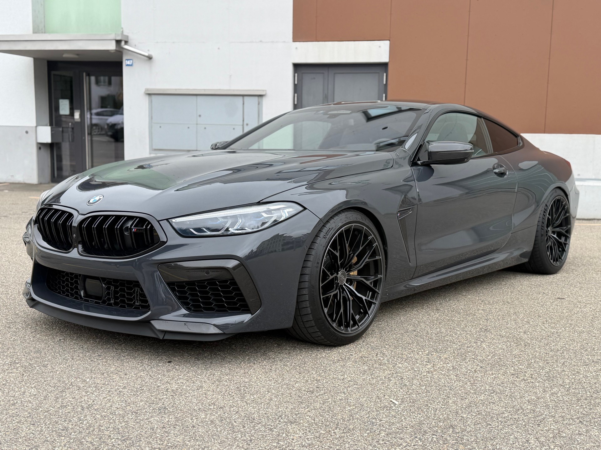 BMW M8 xDrive Steptronic M Competition-image-0