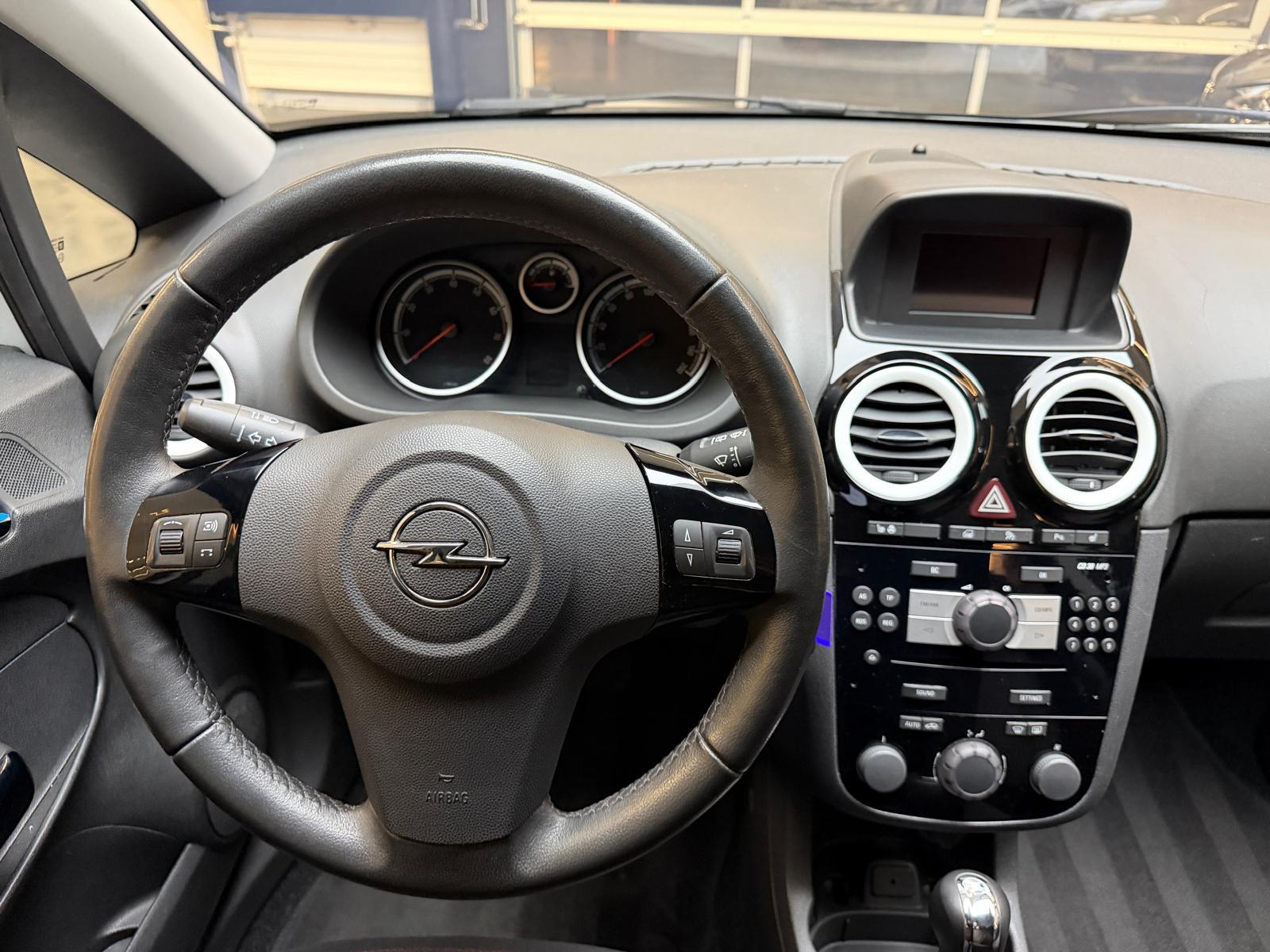 OPEL Corsa 1.4i 16V TP Color Ed.-image-11