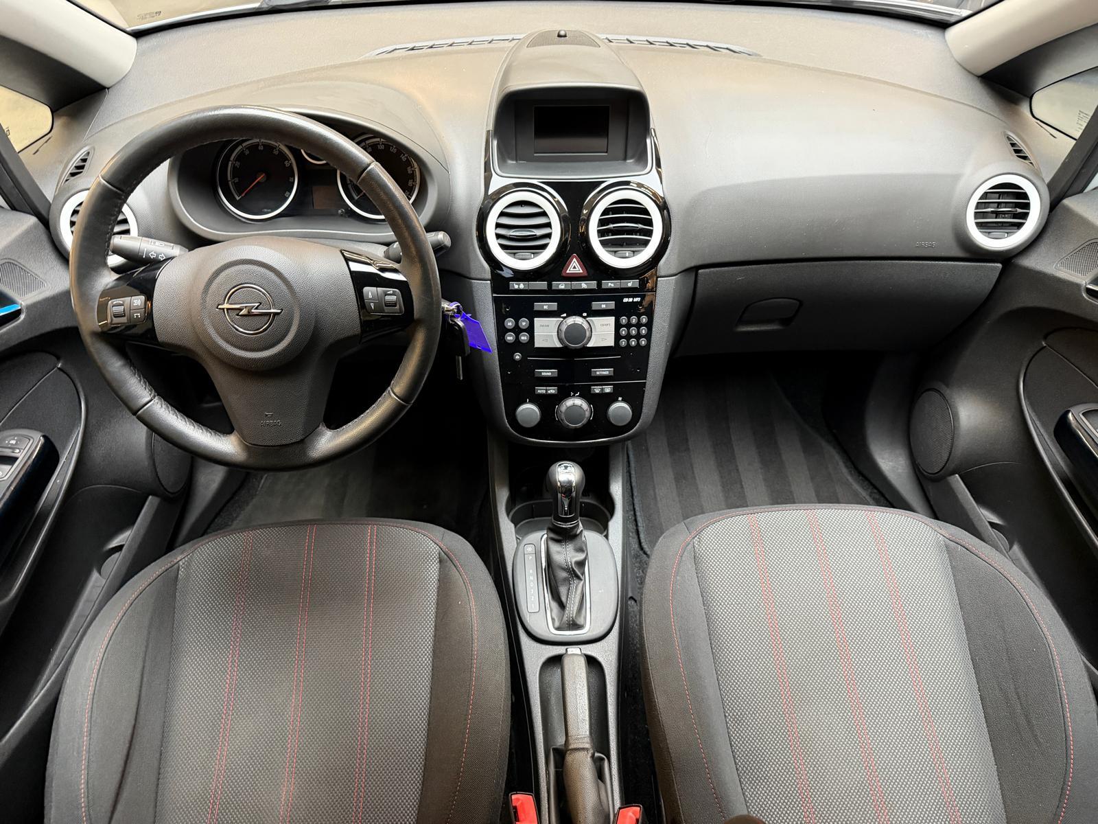 OPEL Corsa 1.4i 16V TP Color Ed.-image-10