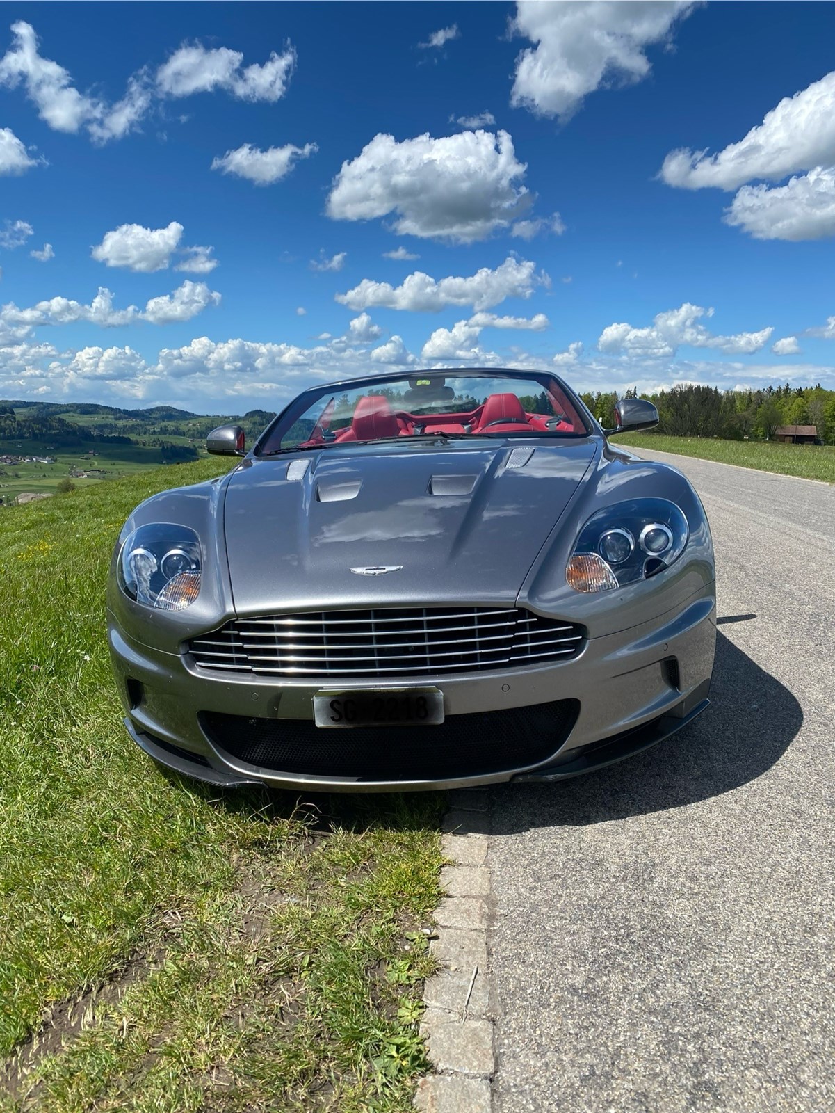 ASTON MARTIN DBS Volante Touchtronic 2