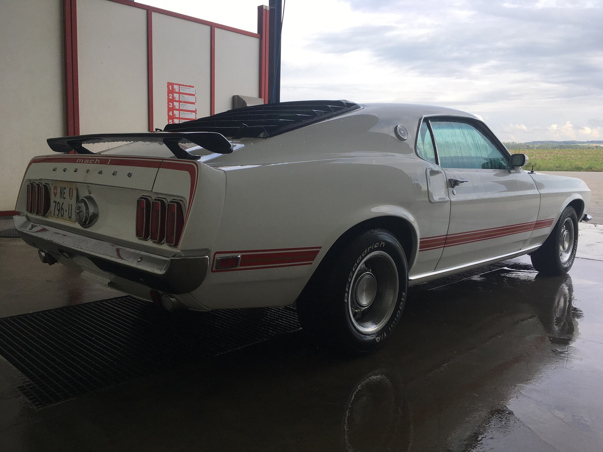 FORD MUSTANG Sportroof Mach 1-image-2