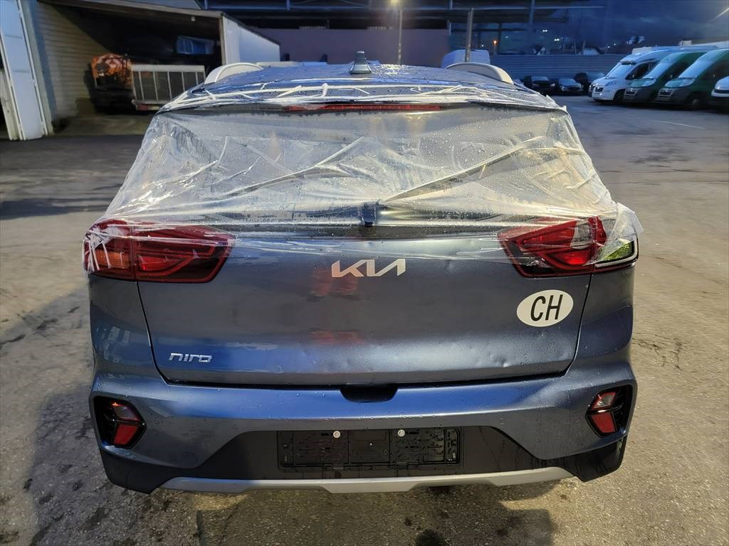 KIA Niro 1.6GDi Plug-in Hybrid Power DCT-image-3