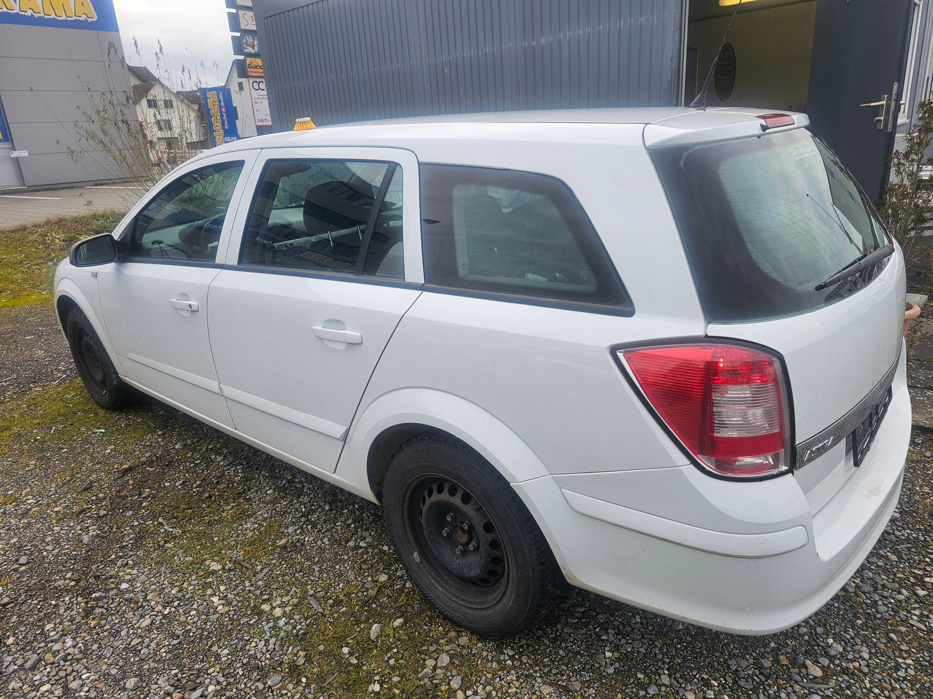 OPEL Astra Caravan 1.8i 16V Sport-image-4