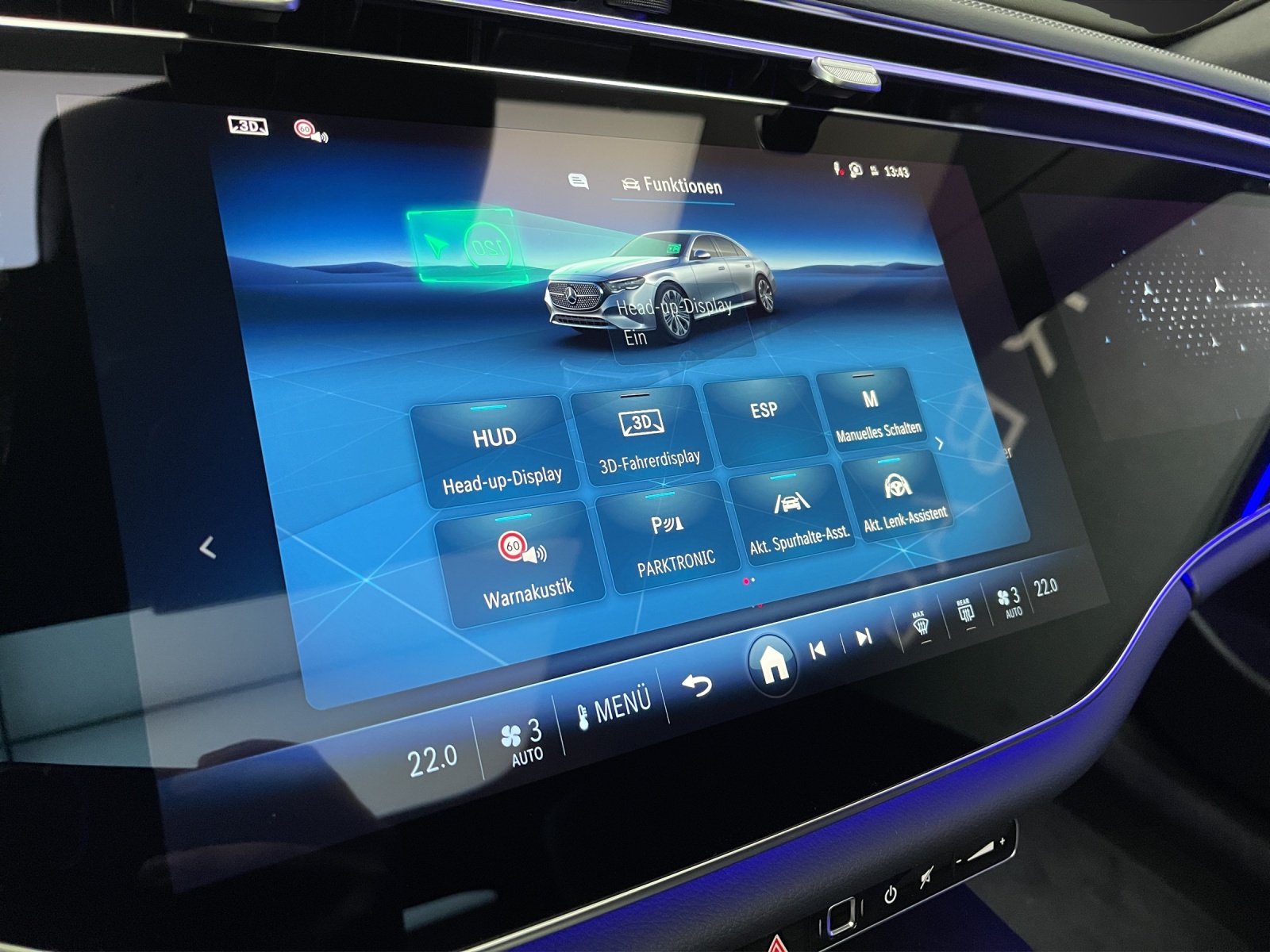 MERCEDES-BENZ E 220 d 4Matic-image-14