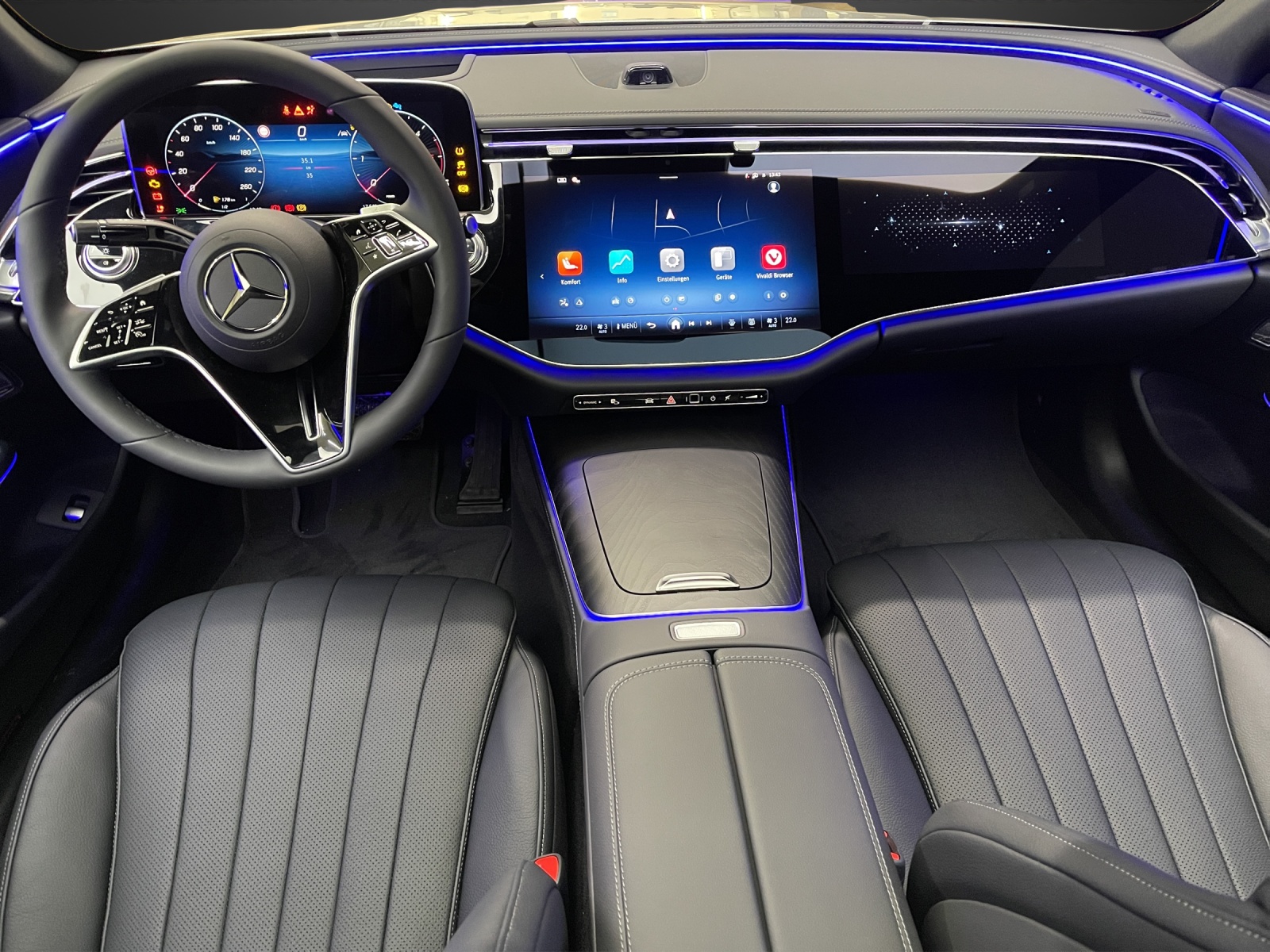 MERCEDES-BENZ E 220 d 4Matic-image-8