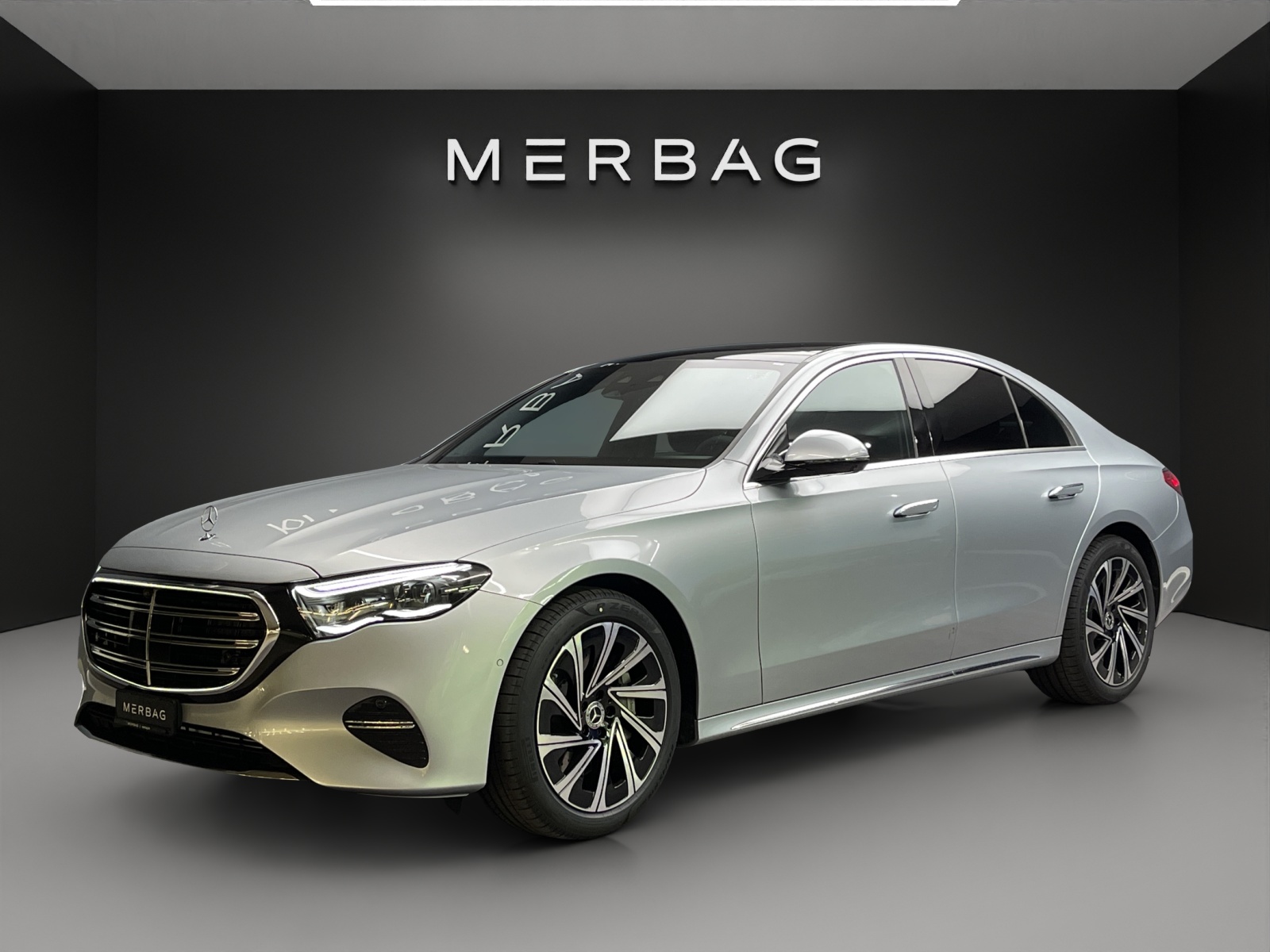 MERCEDES-BENZ E 220 d 4Matic-image-0
